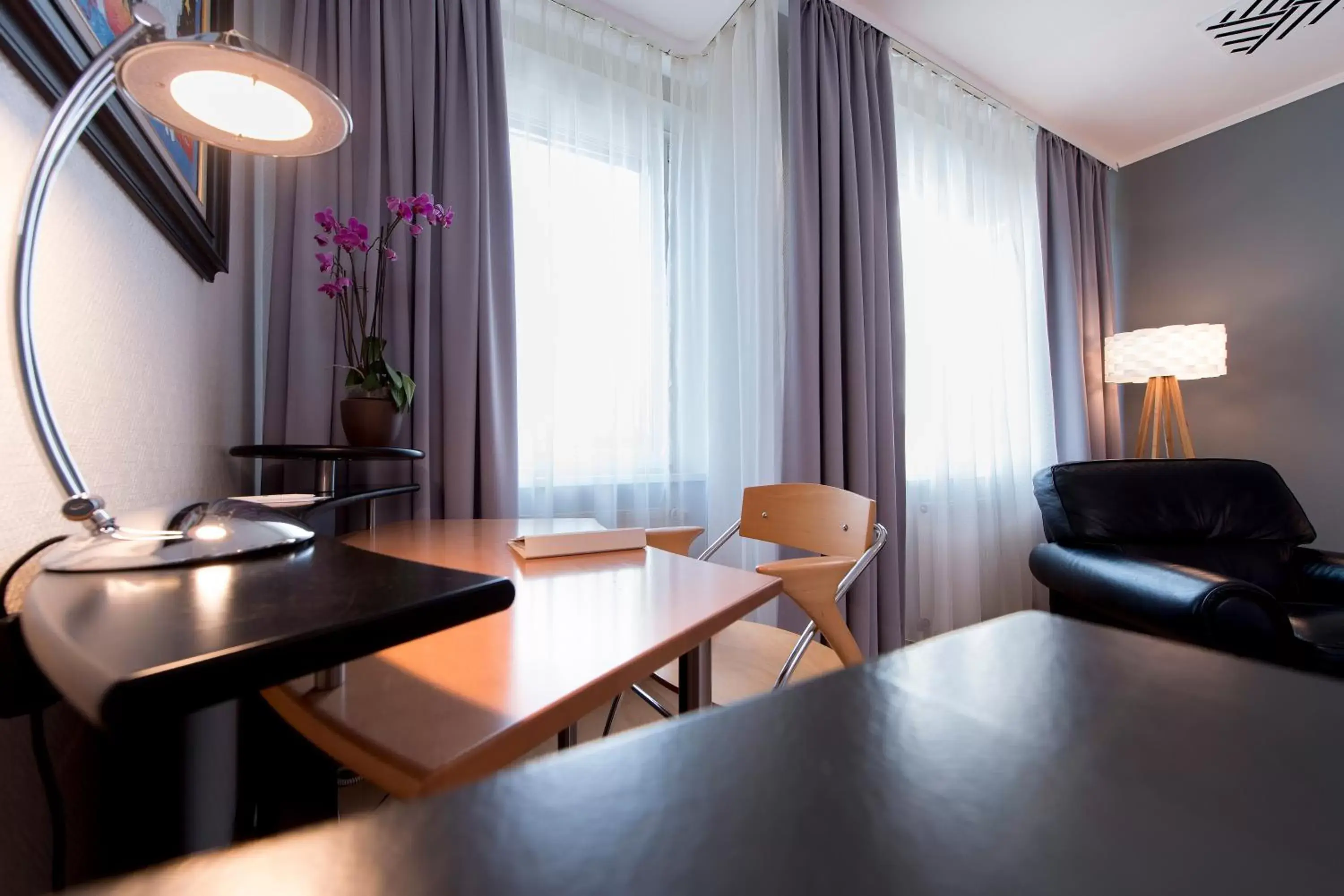 Photo of the whole room in City Hotel Berlin East Photo of the whole room in City Hotel Berlin East