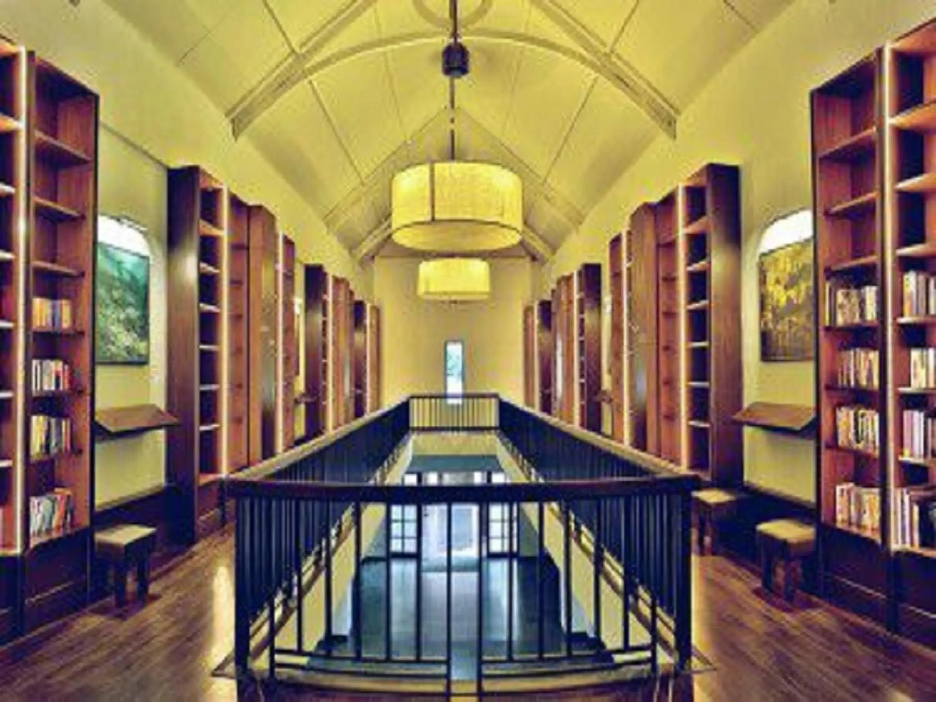 Library in Oxford Golf Resort