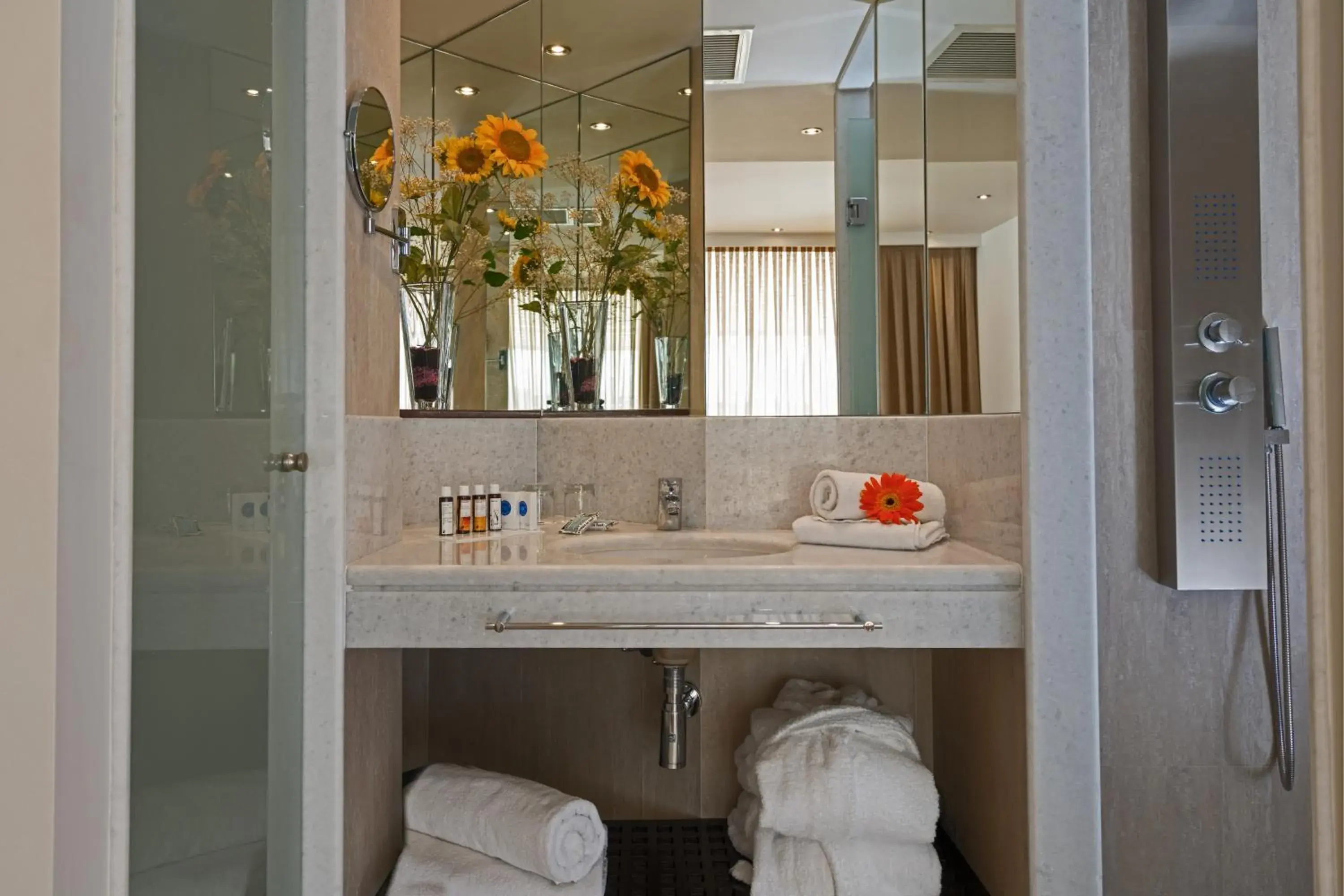 Bathroom in Kriti Beach Hotel