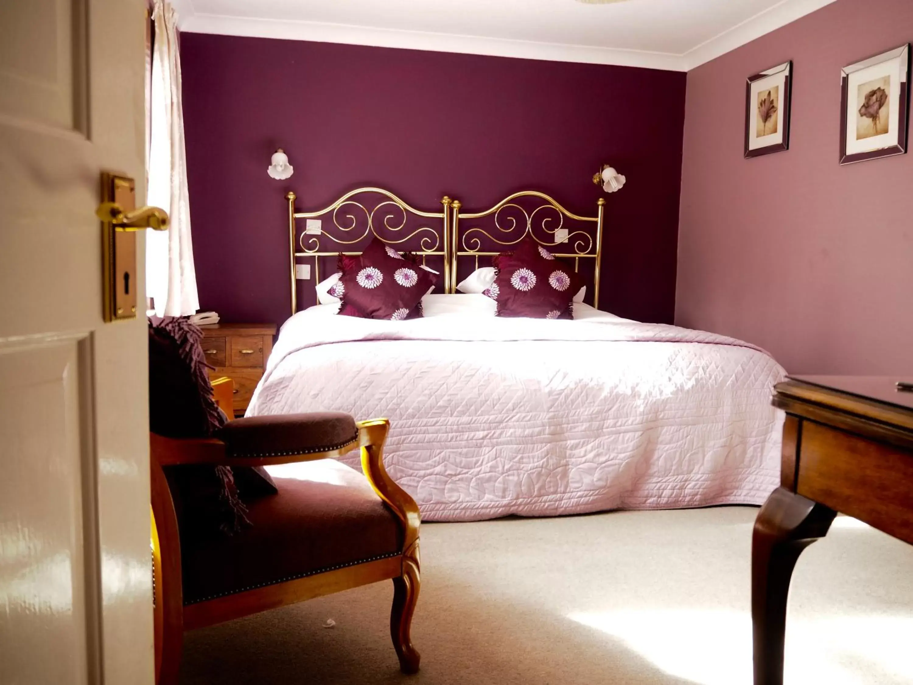 Bedroom, Bed in Wrangham House