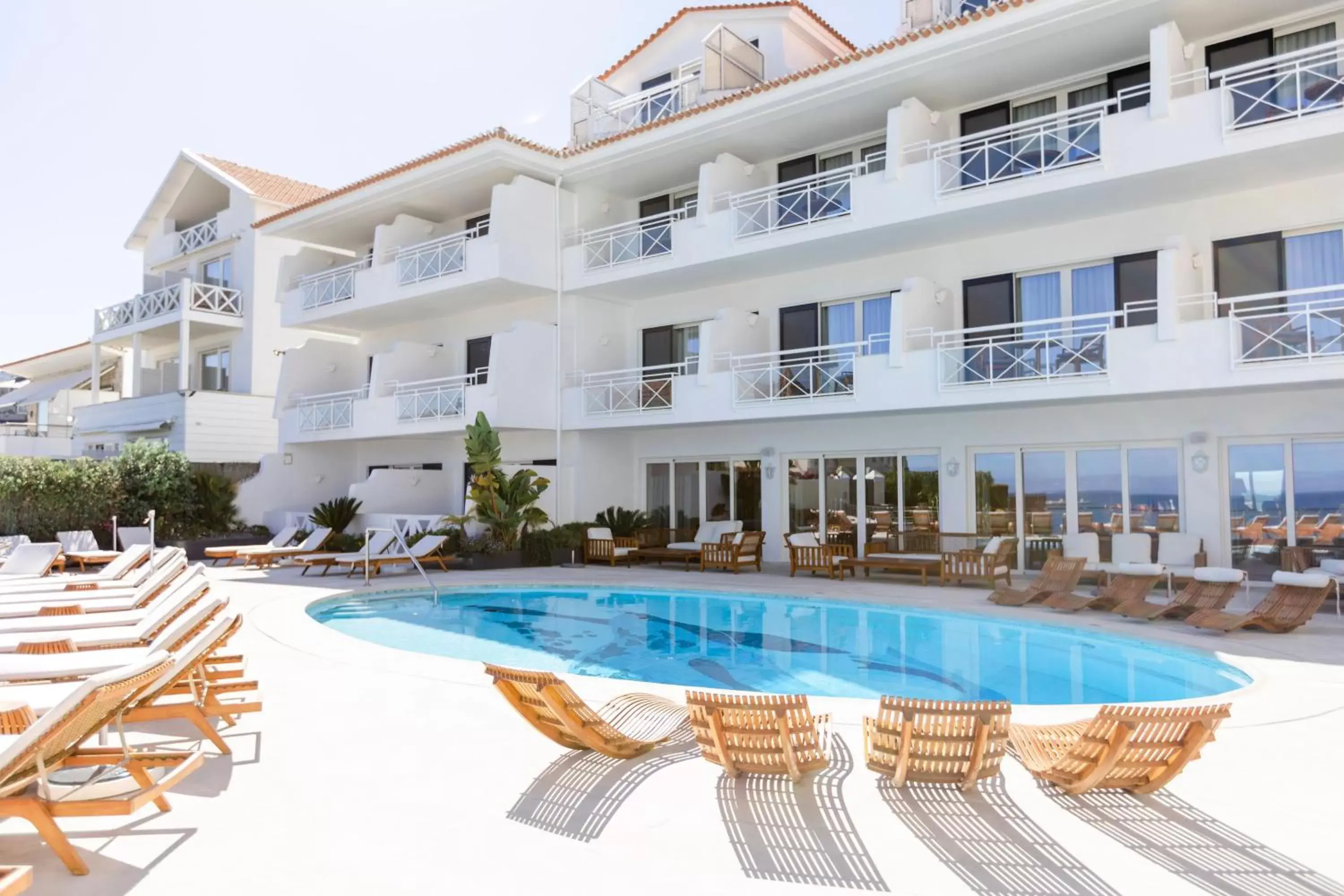 Sea view, Swimming Pool in The Albatroz Hotel