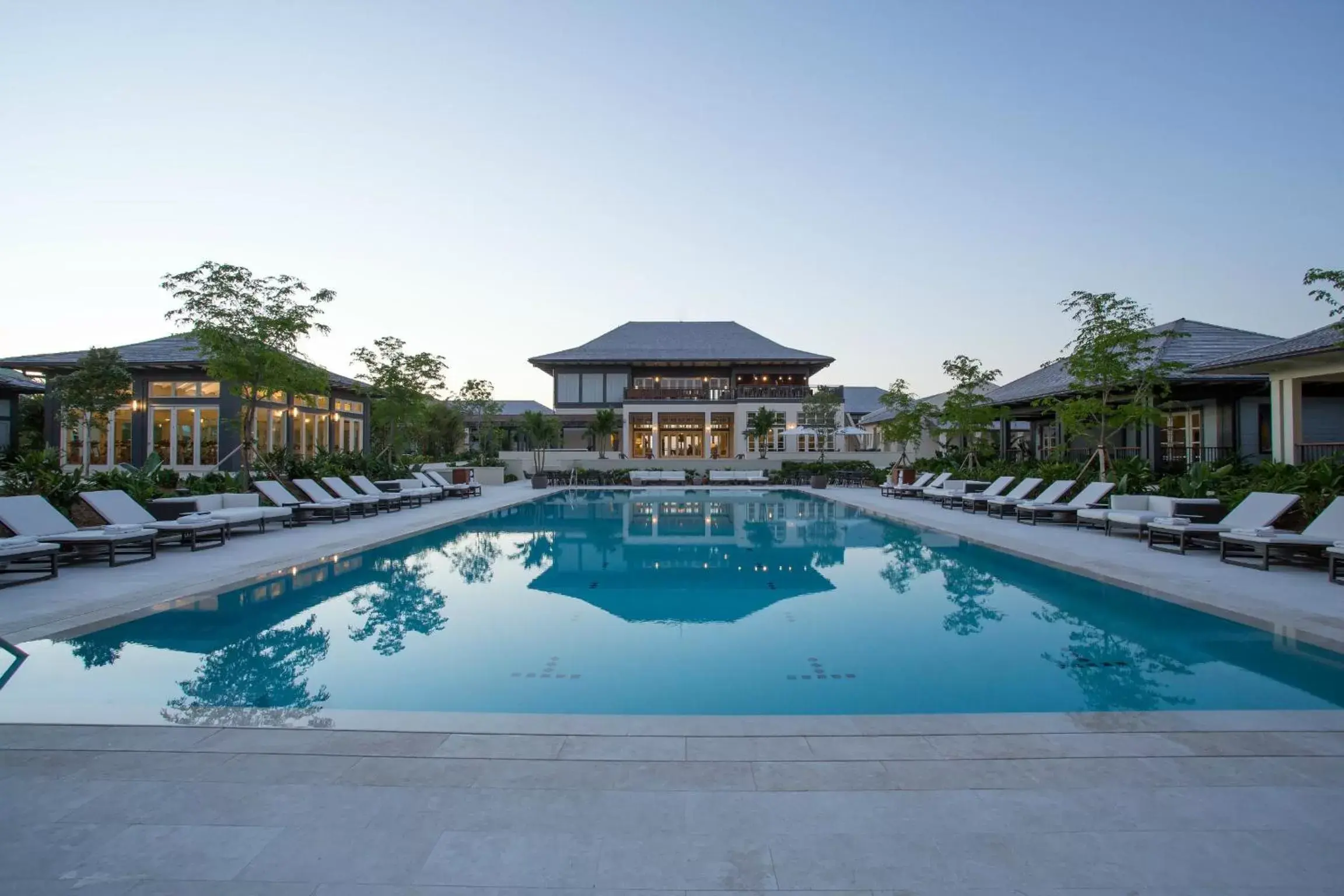 Swimming Pool in The Island House