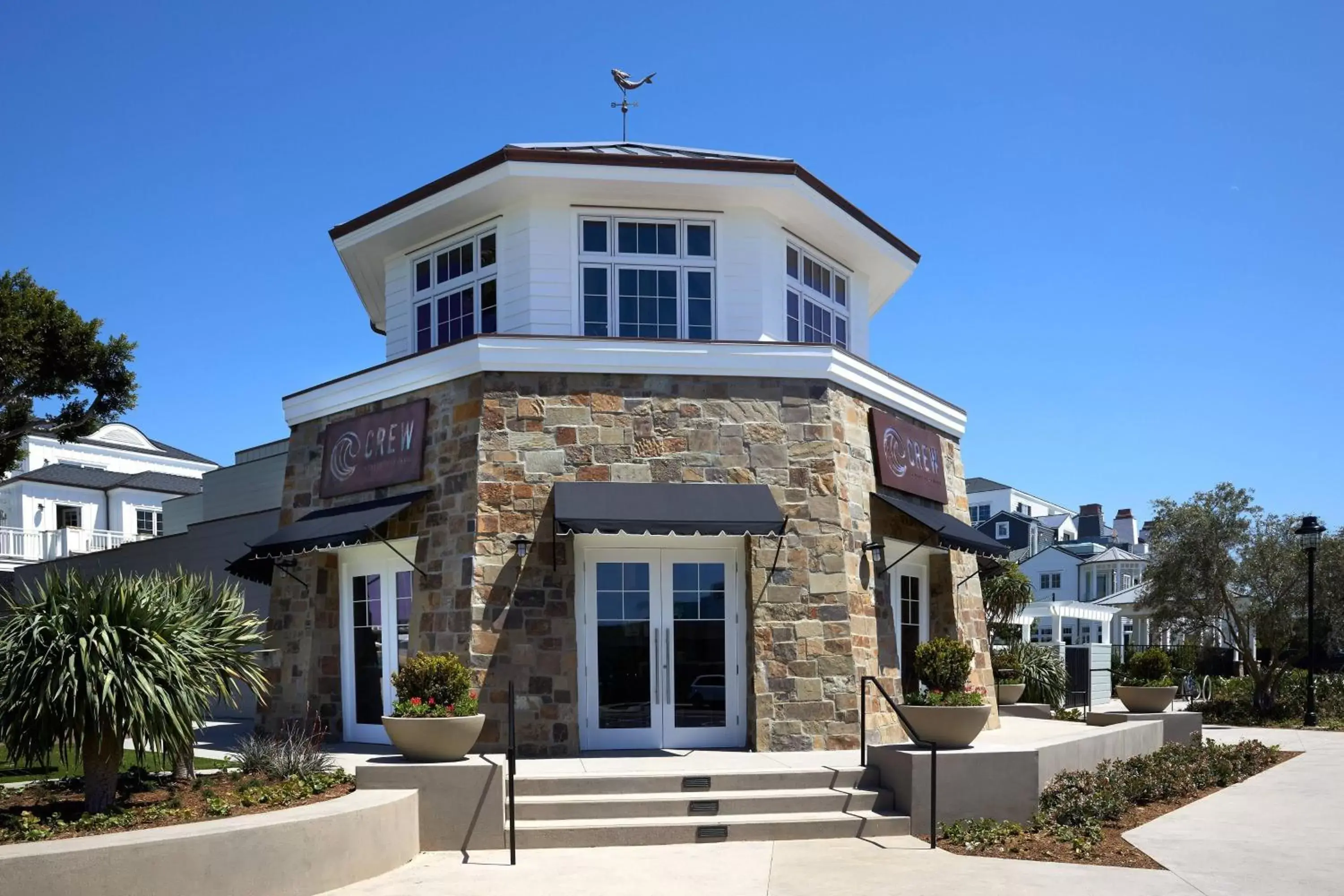 Restaurant/places to eat, Property Building in Lido House, Autograph Collection