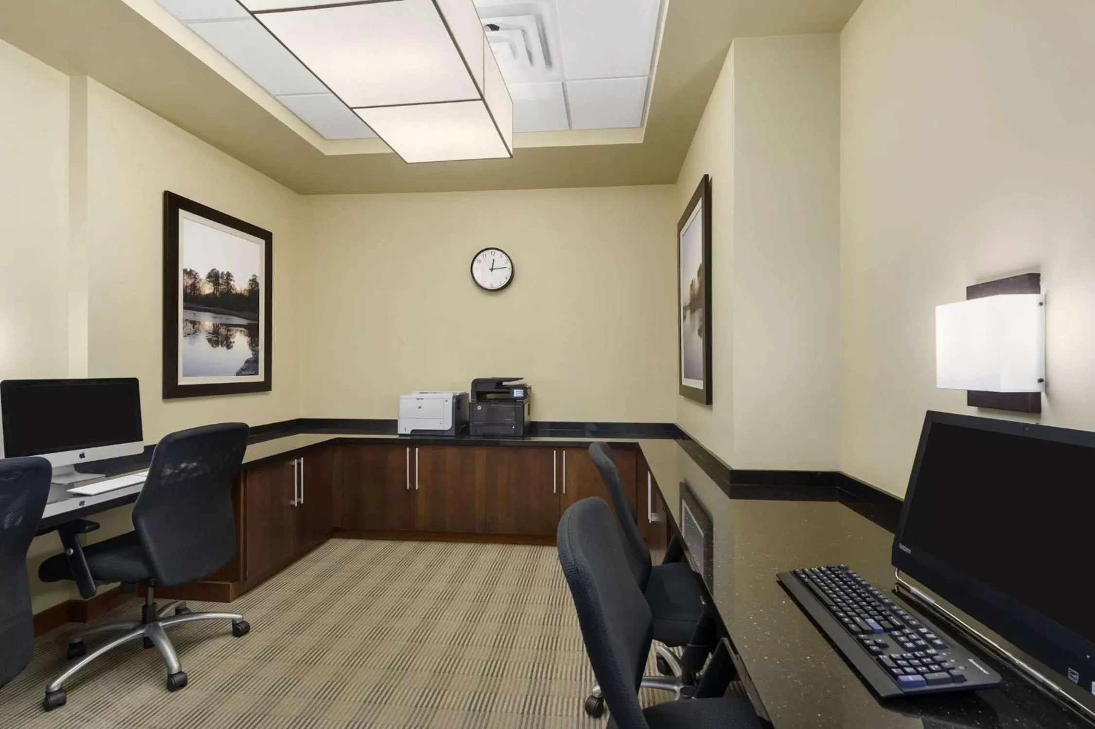 Business facilities in Embassy Suites by Hilton Orlando Lake Buena Vista South