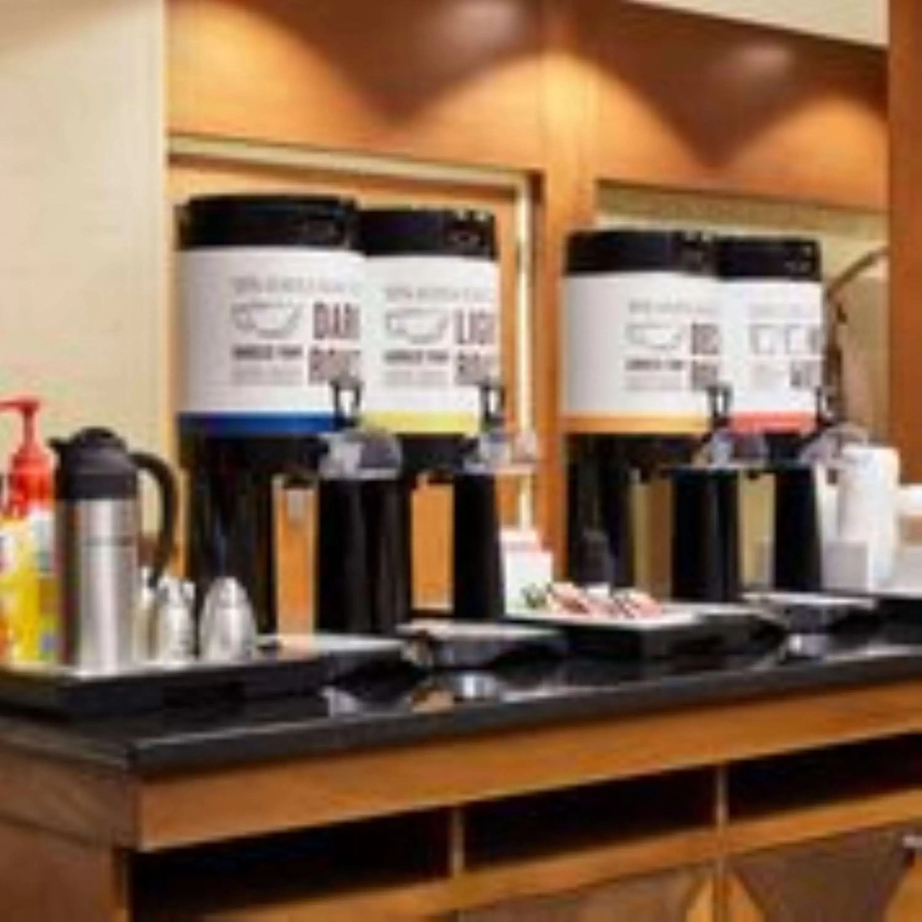 Breakfast in Hampton Inn and Suites Indianapolis-Fishers