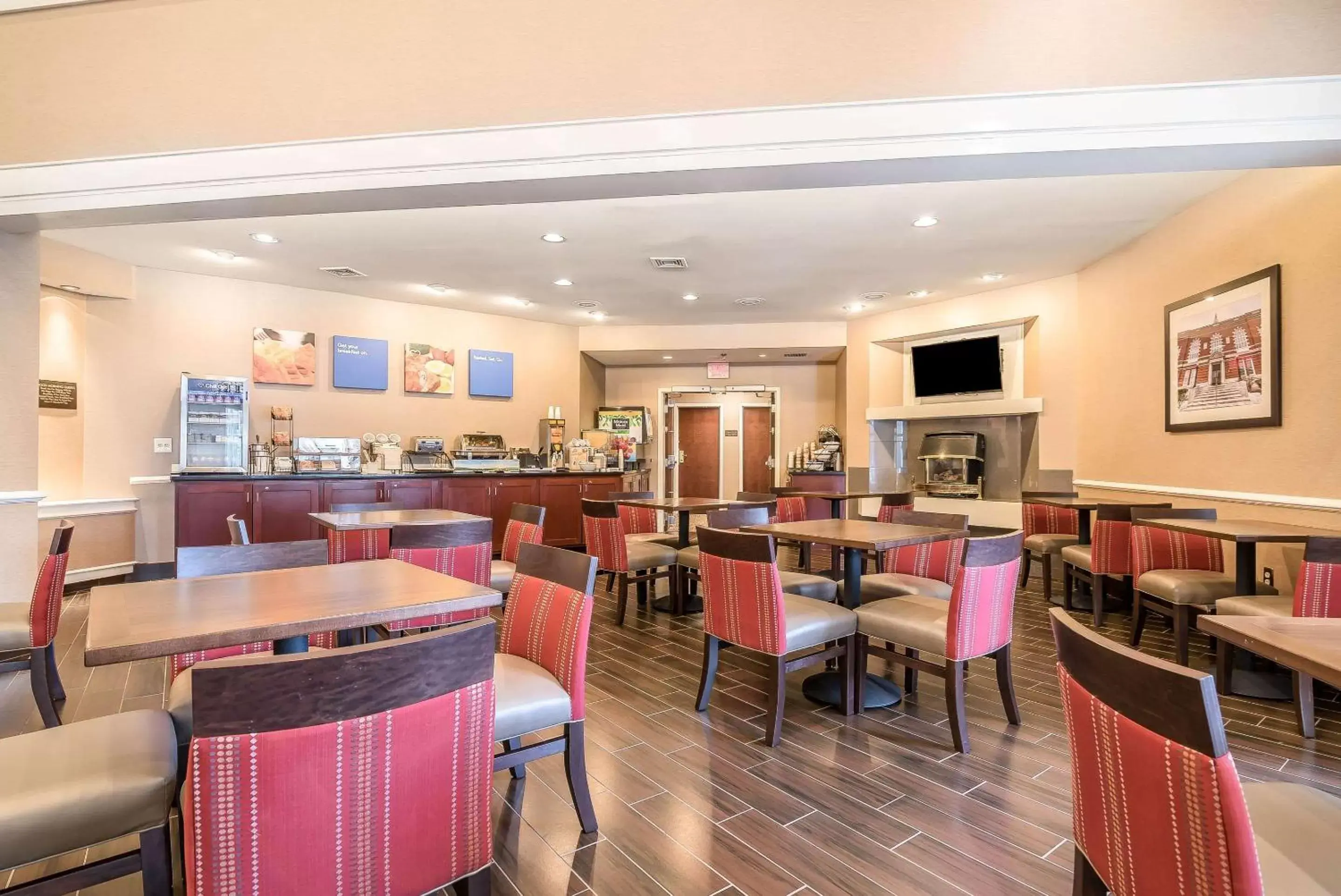 Restaurant/Places to Eat in Comfort Inn Concord