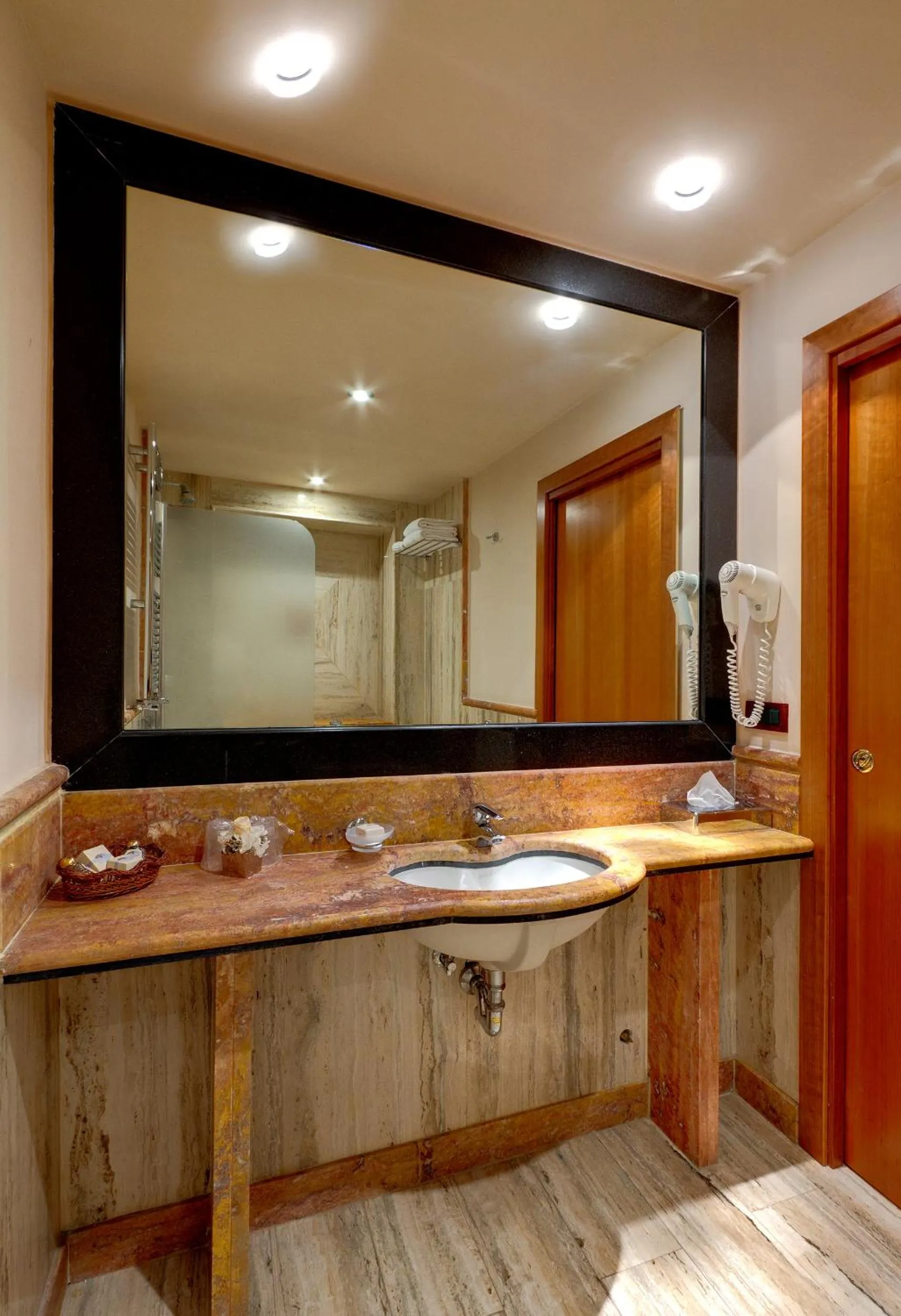 Bathroom in Residenza RomaCentro