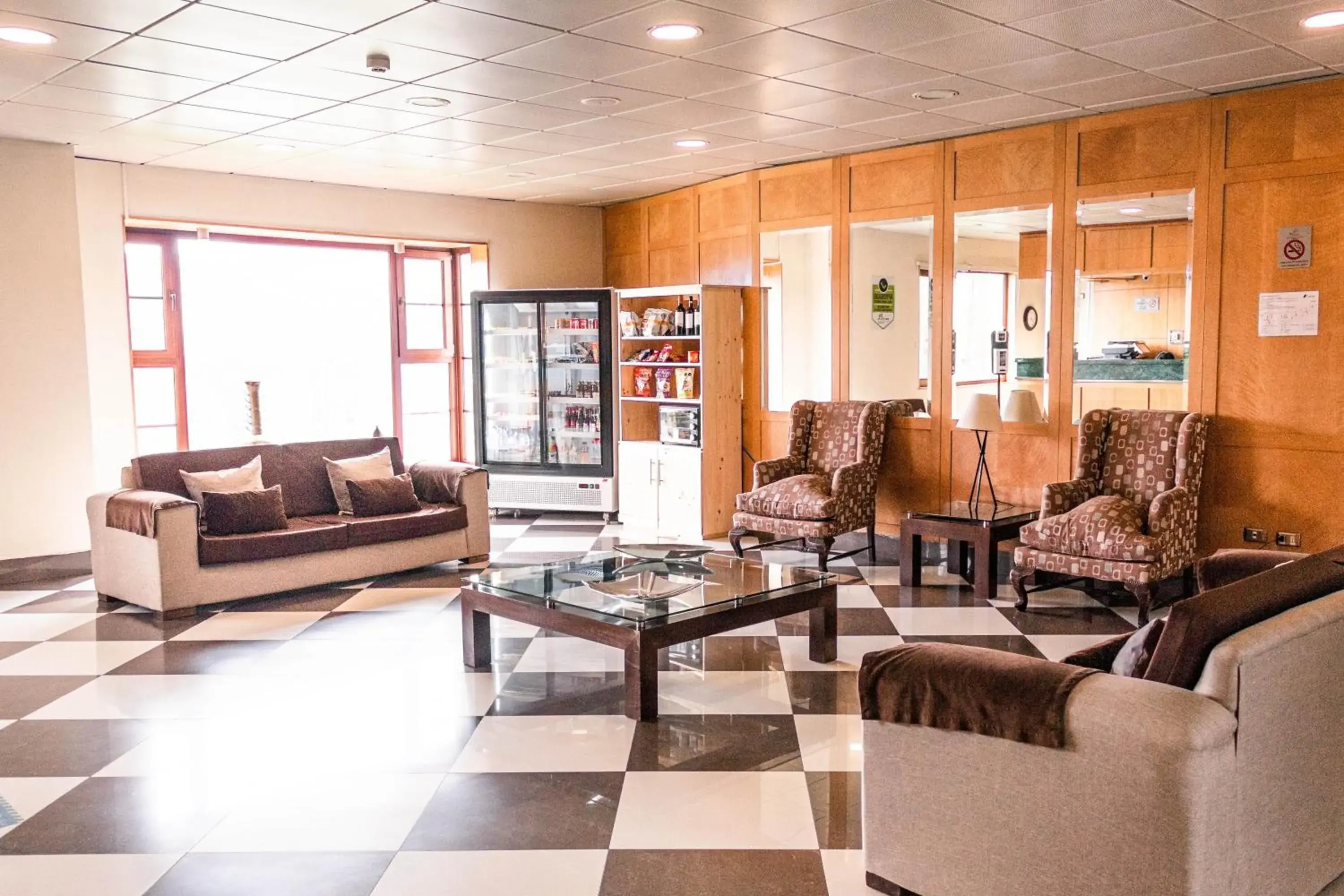 Living room, Lobby/Reception in Hotel Diego de Almagro Coyhaique