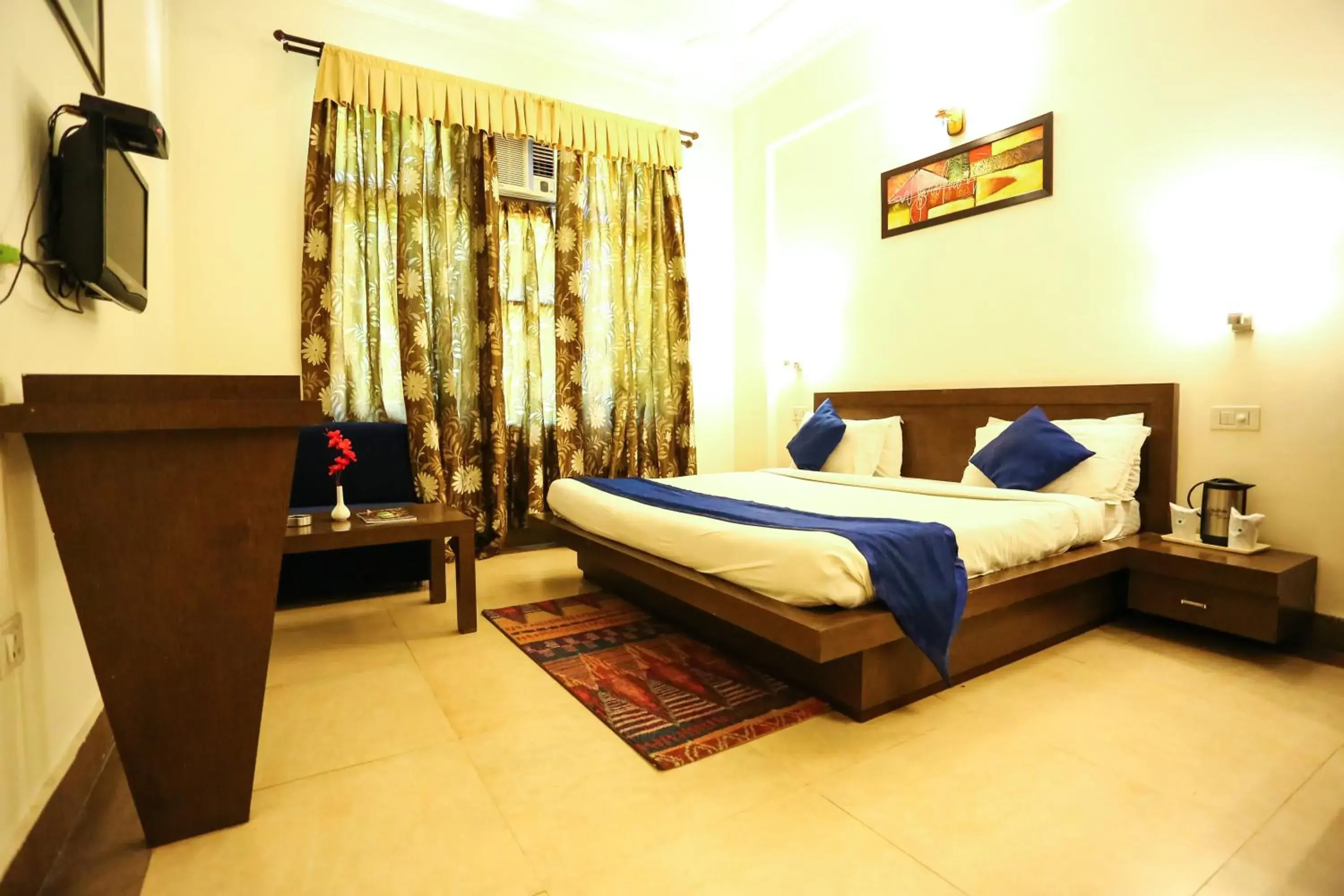 Bed in Hotel Shree Hari Niwas