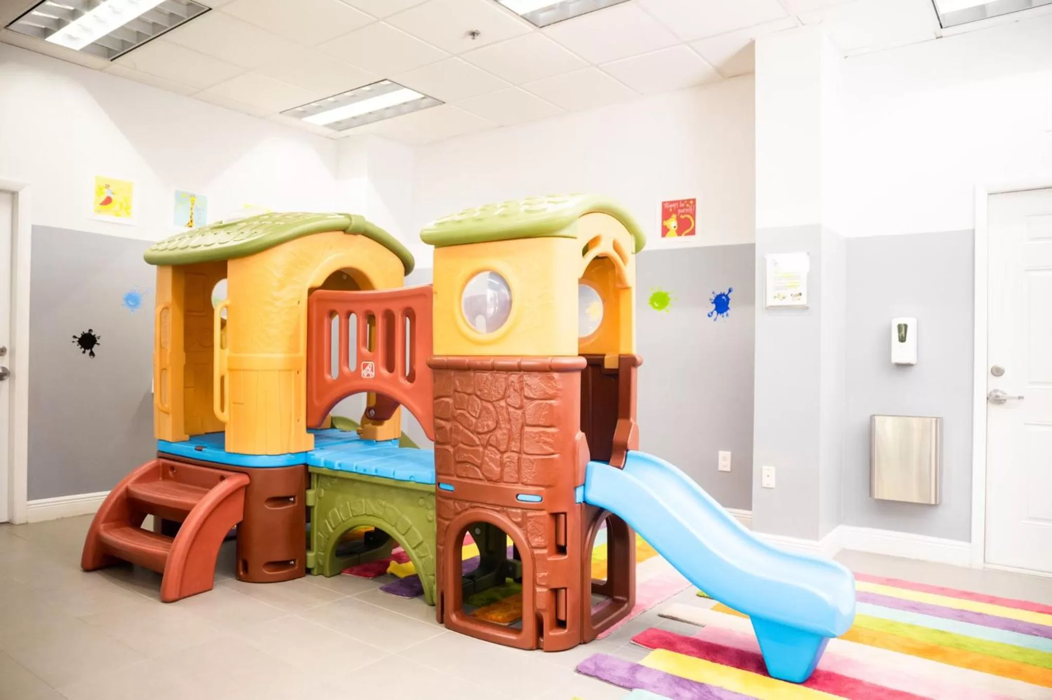 Kids's club in Modern and Luxurious Brickell Studio