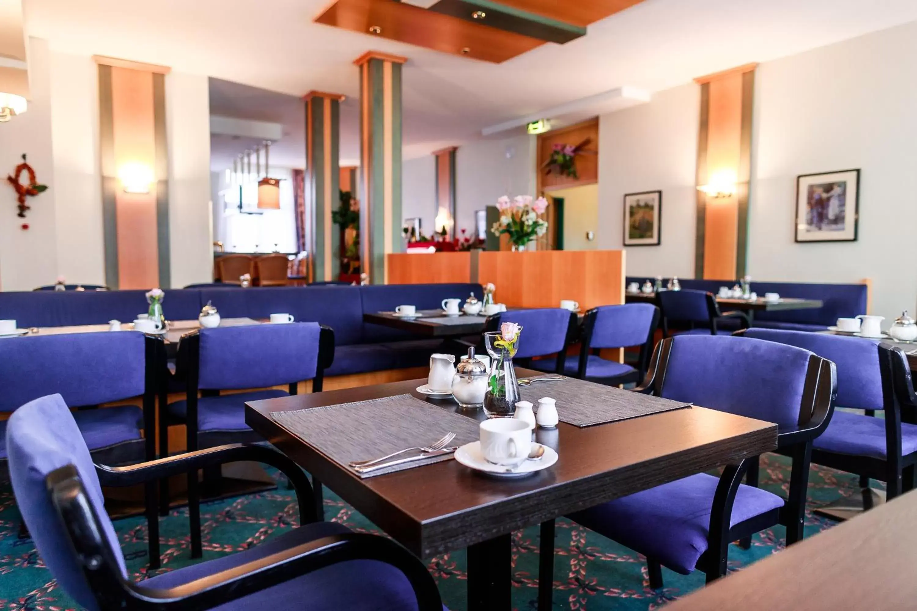 Restaurant/Places to Eat in PLAZA Hotel Blankenburg Ditzingen, Sure Hotel Collection