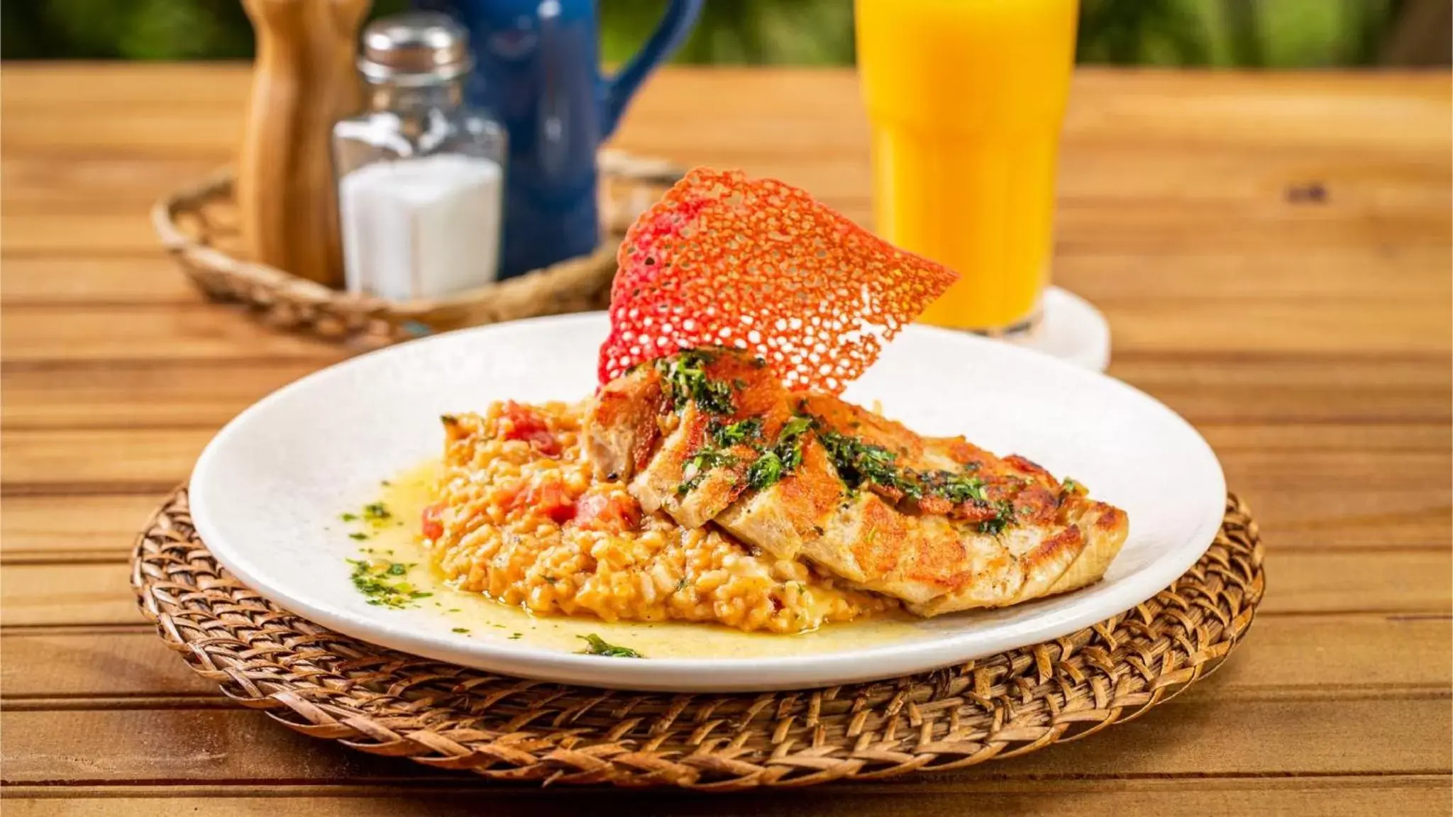 Restaurant/places to eat in Praiamar Arena Restaurant/places to eat in Praiamar Arena