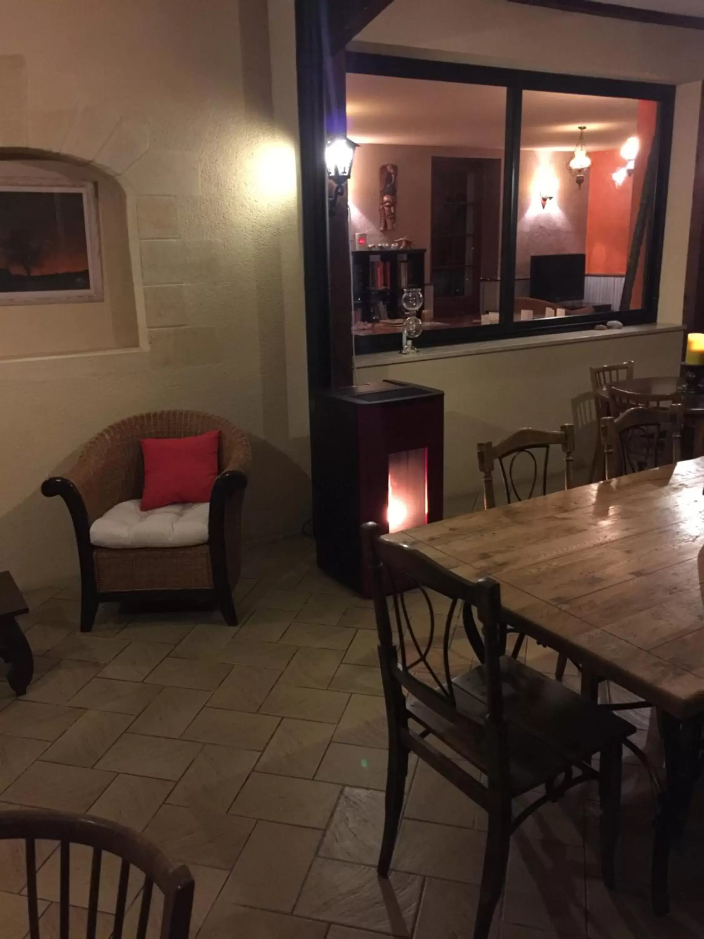 Dining area, Lounge/Bar in Domaine de Lascaux