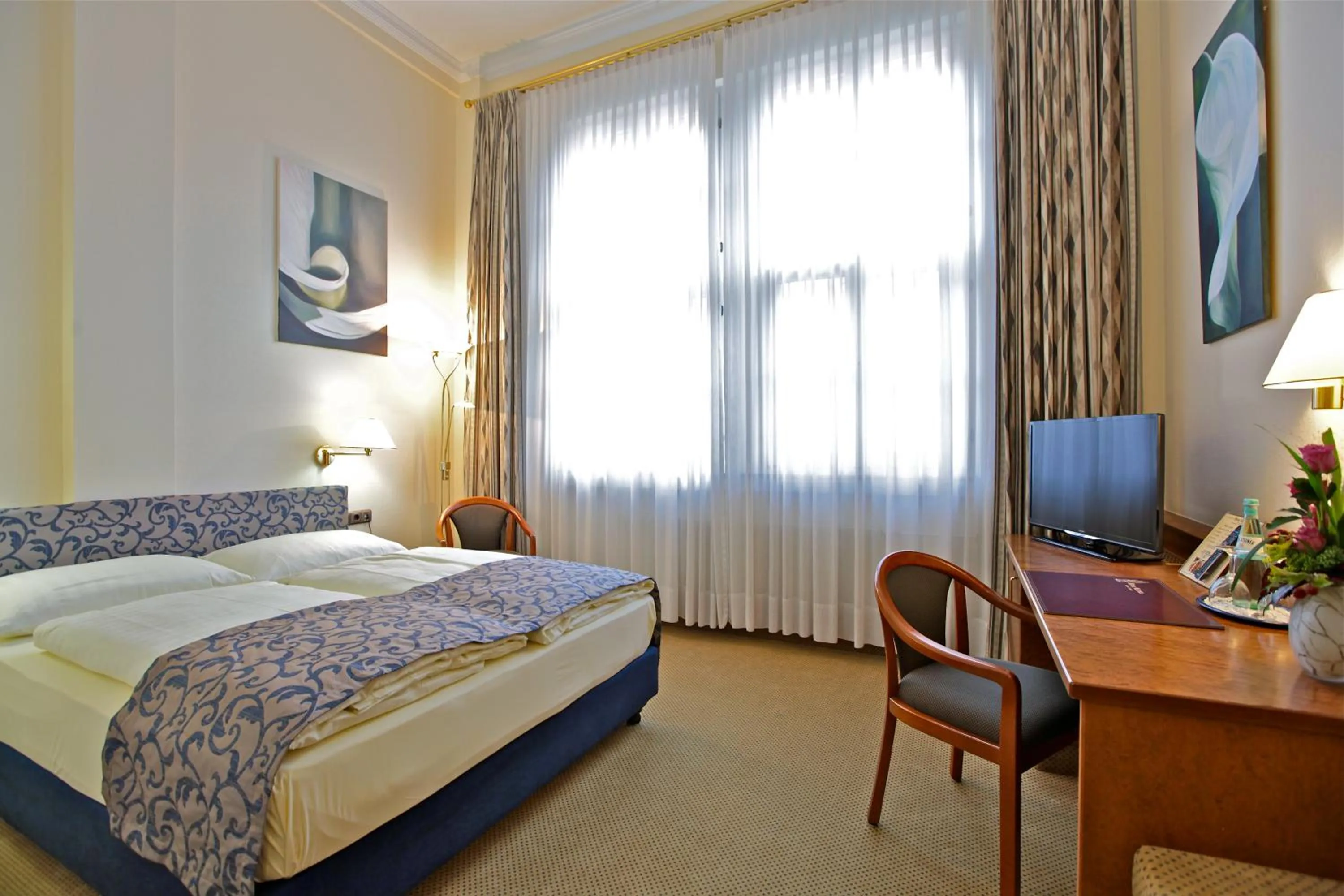 Photo of the whole room, Bed in Hotel Viktoria