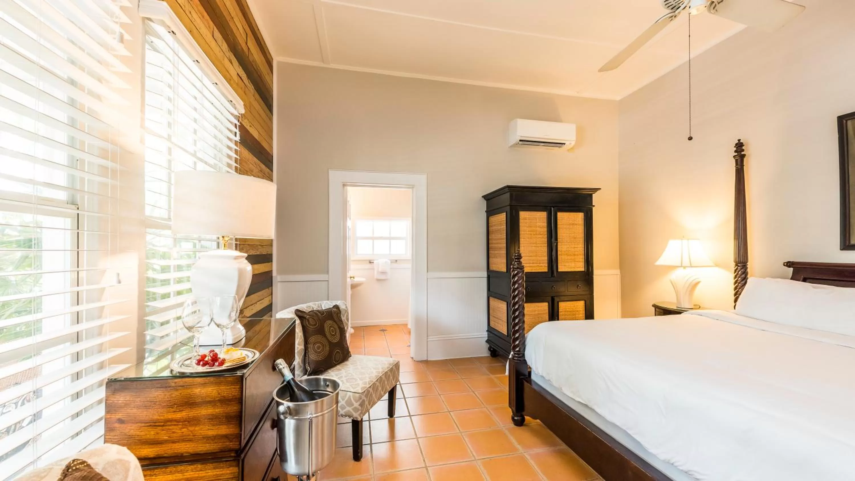 L'Habitation Guesthouse- Adult Exclusive