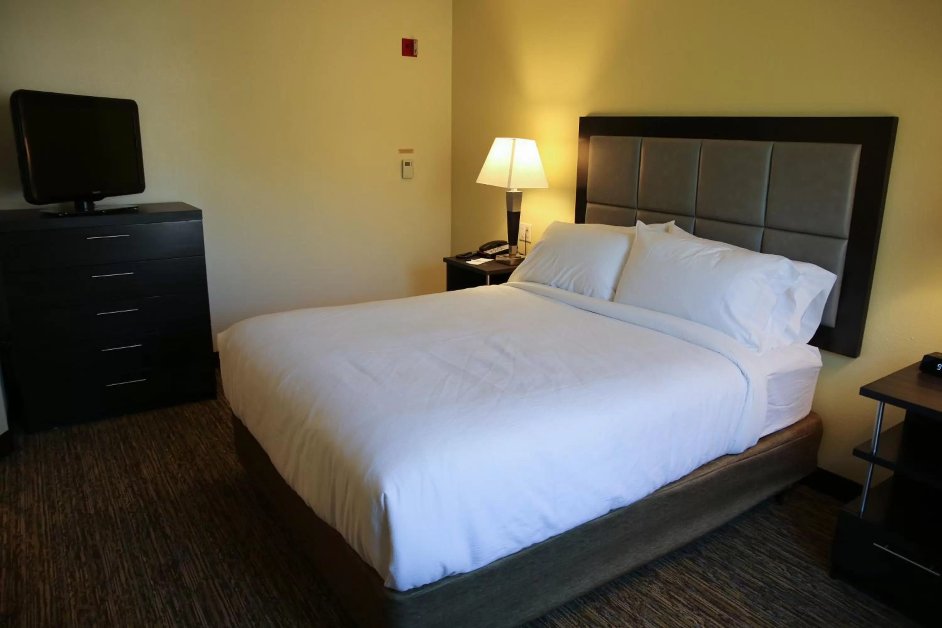 Bedroom in Candlewood Suites - Portland - Scarborough by IHG