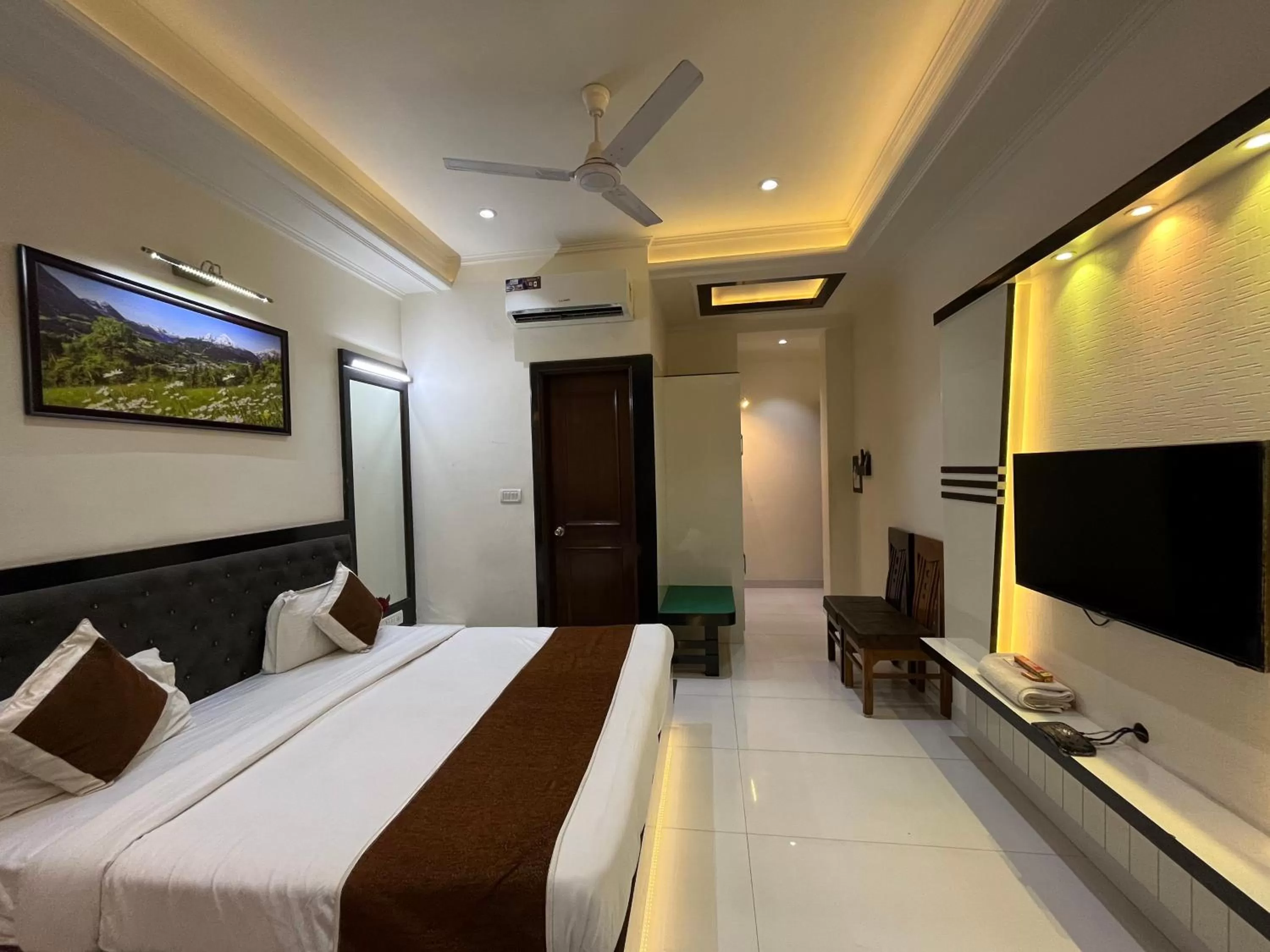 Bedroom, Bed in Hotel Marc Royal