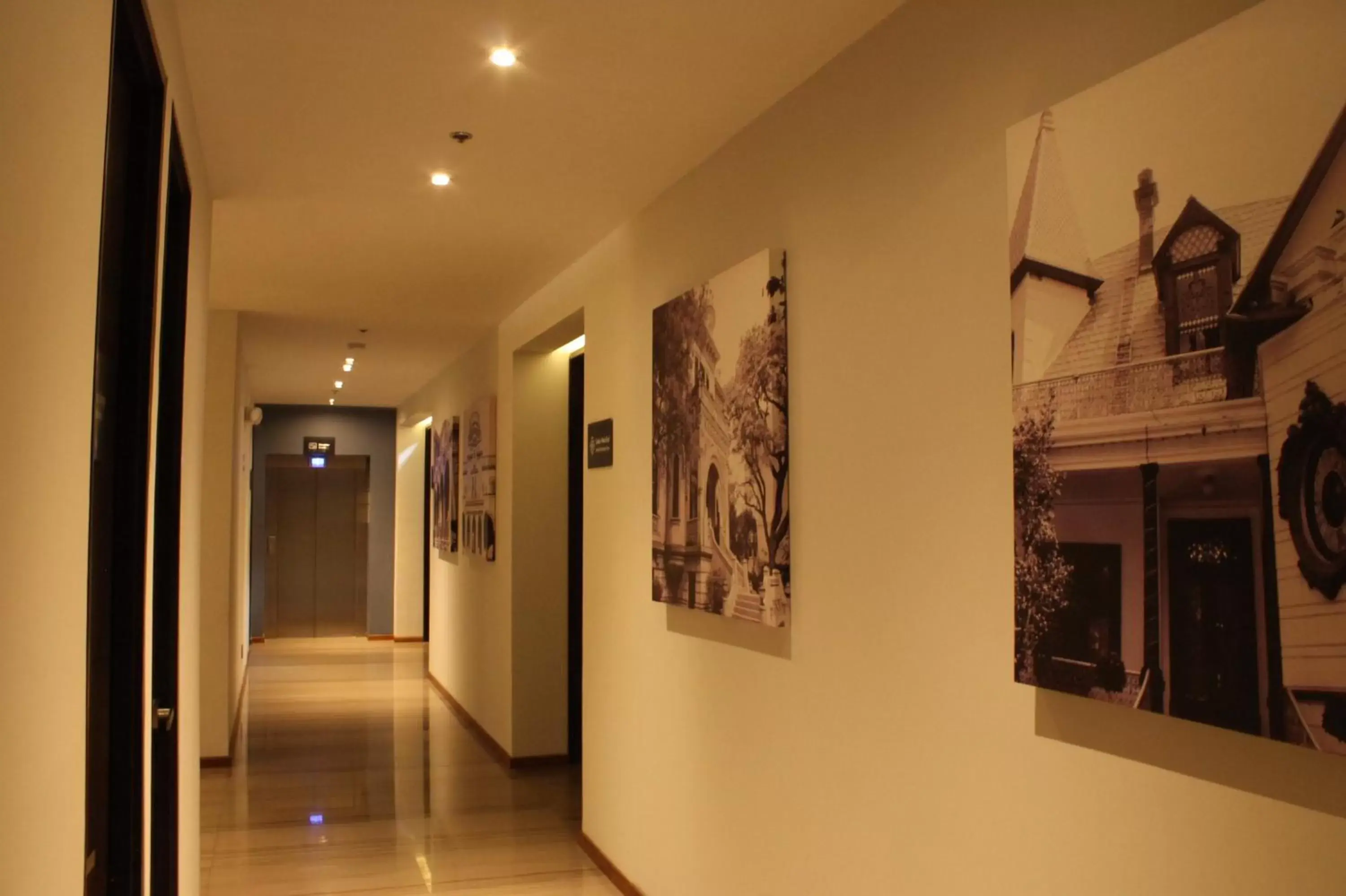 Property building in Hotel Love It CAS Consulado Property building in Hotel Love It CAS Consulado