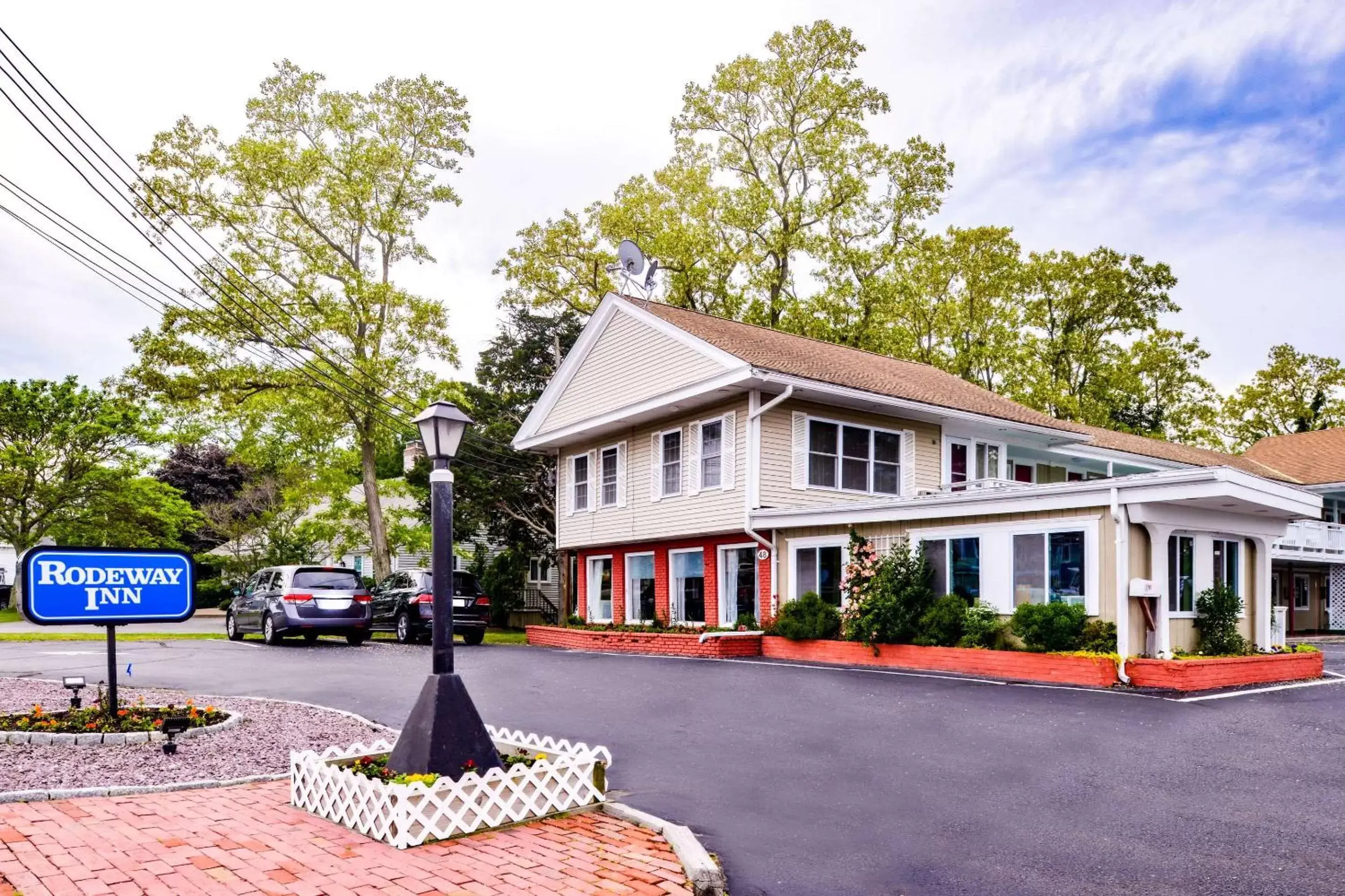 Property Building in Rodeway Inn Orleans - Cape Cod