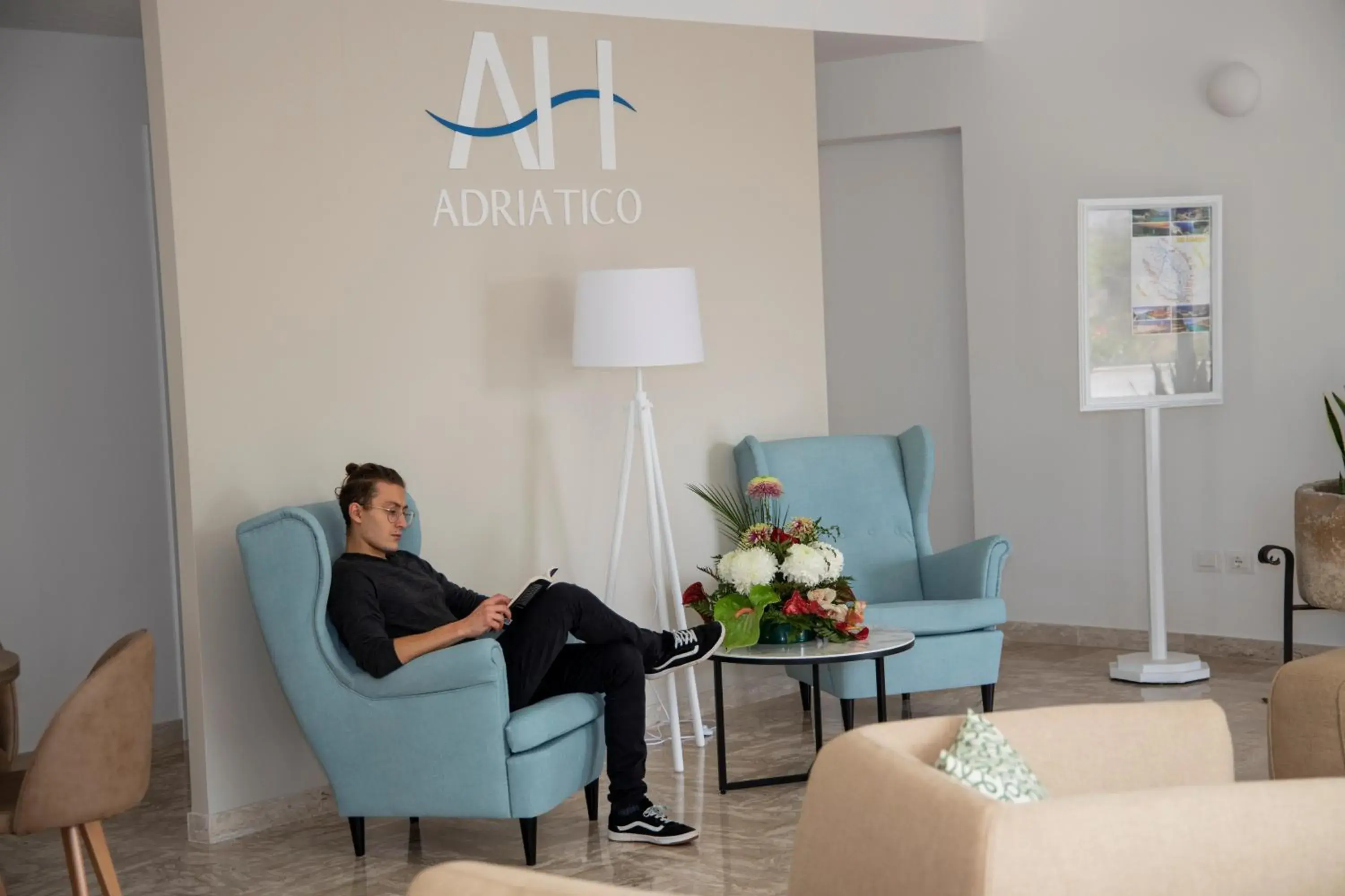 Seating area in Hotel Adriatico