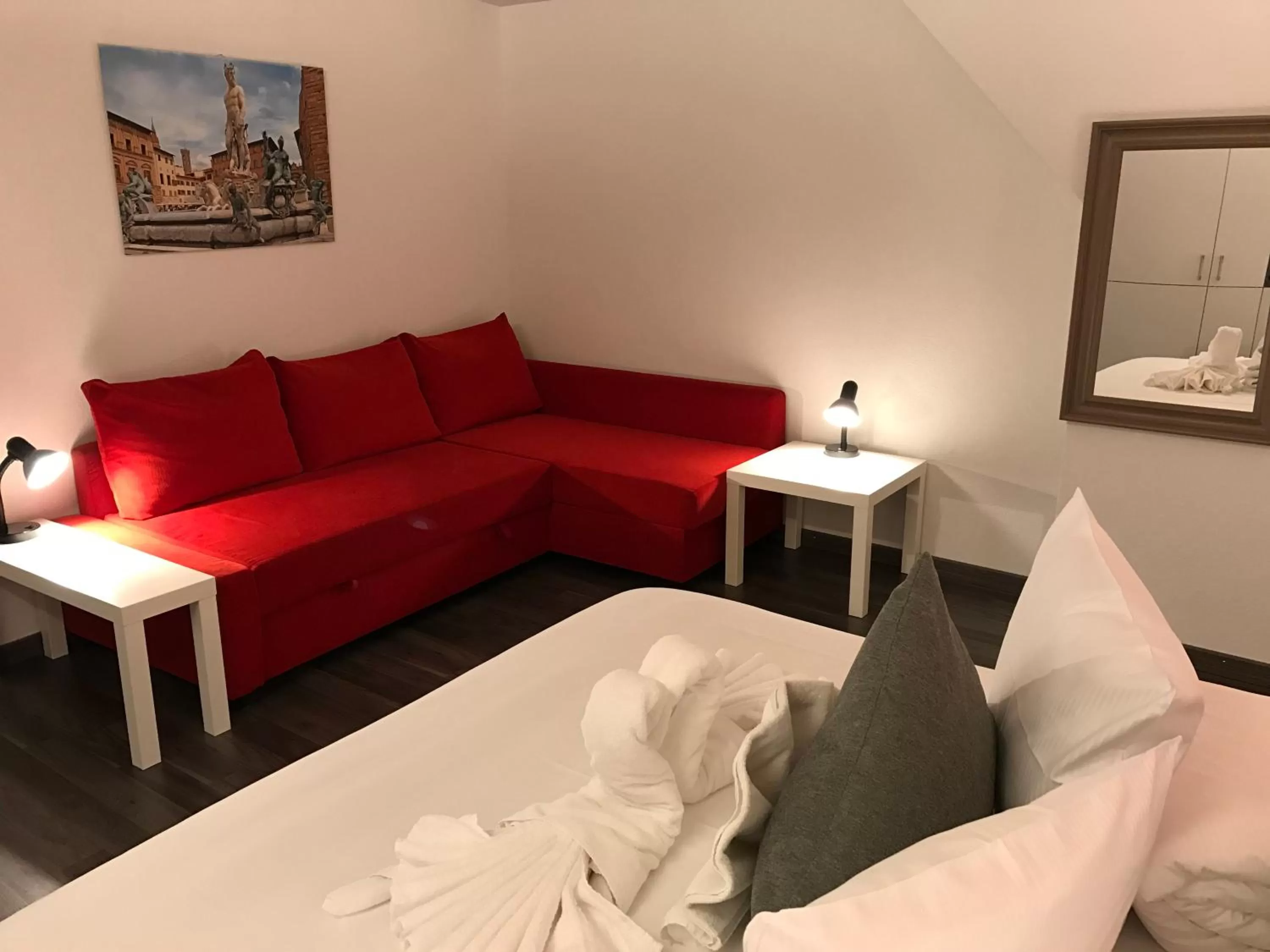 Photo of the whole room, Bed in INSIDE Five