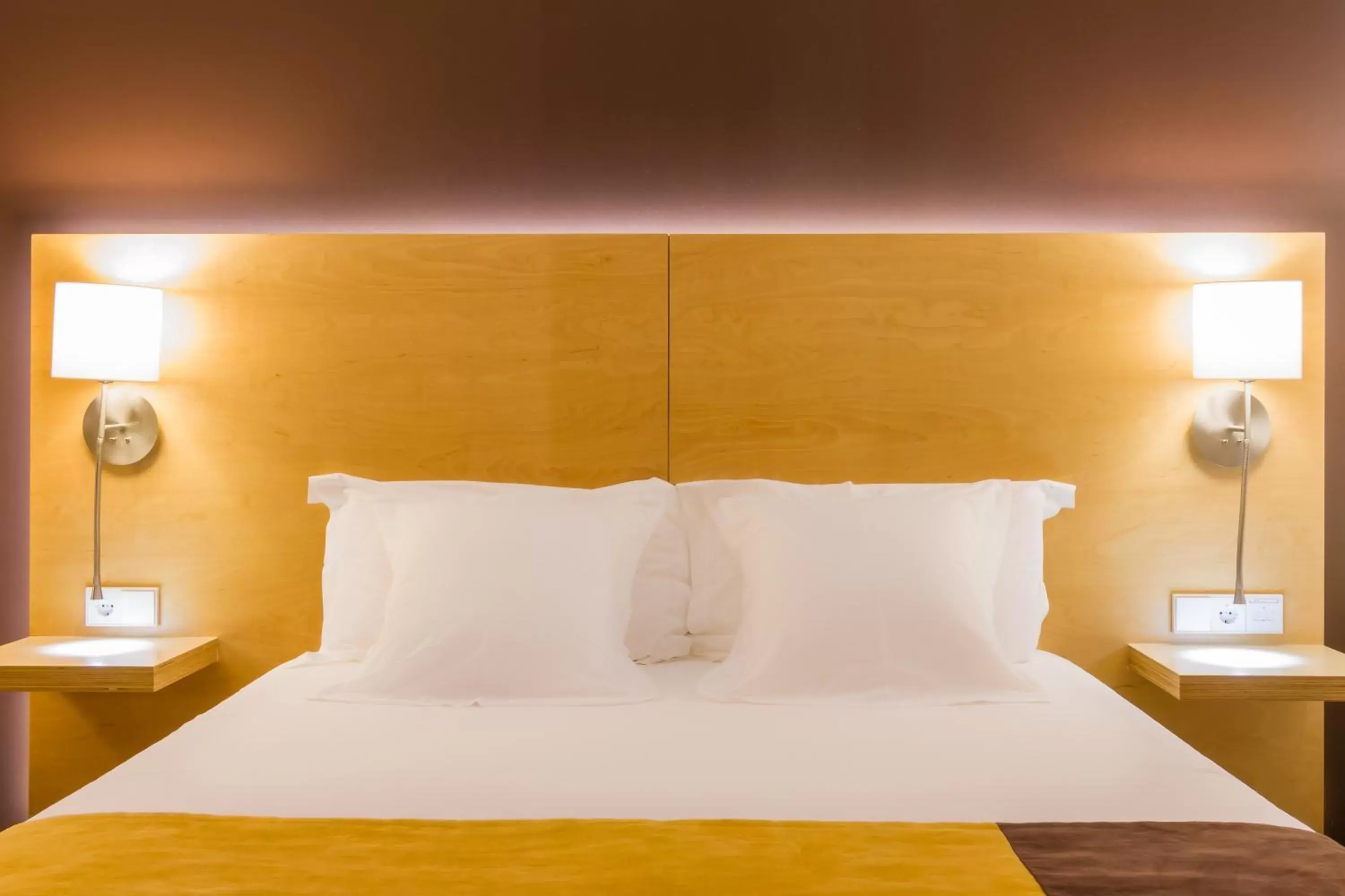 Bedroom, Bed in Hotel Mercure Braga Centro