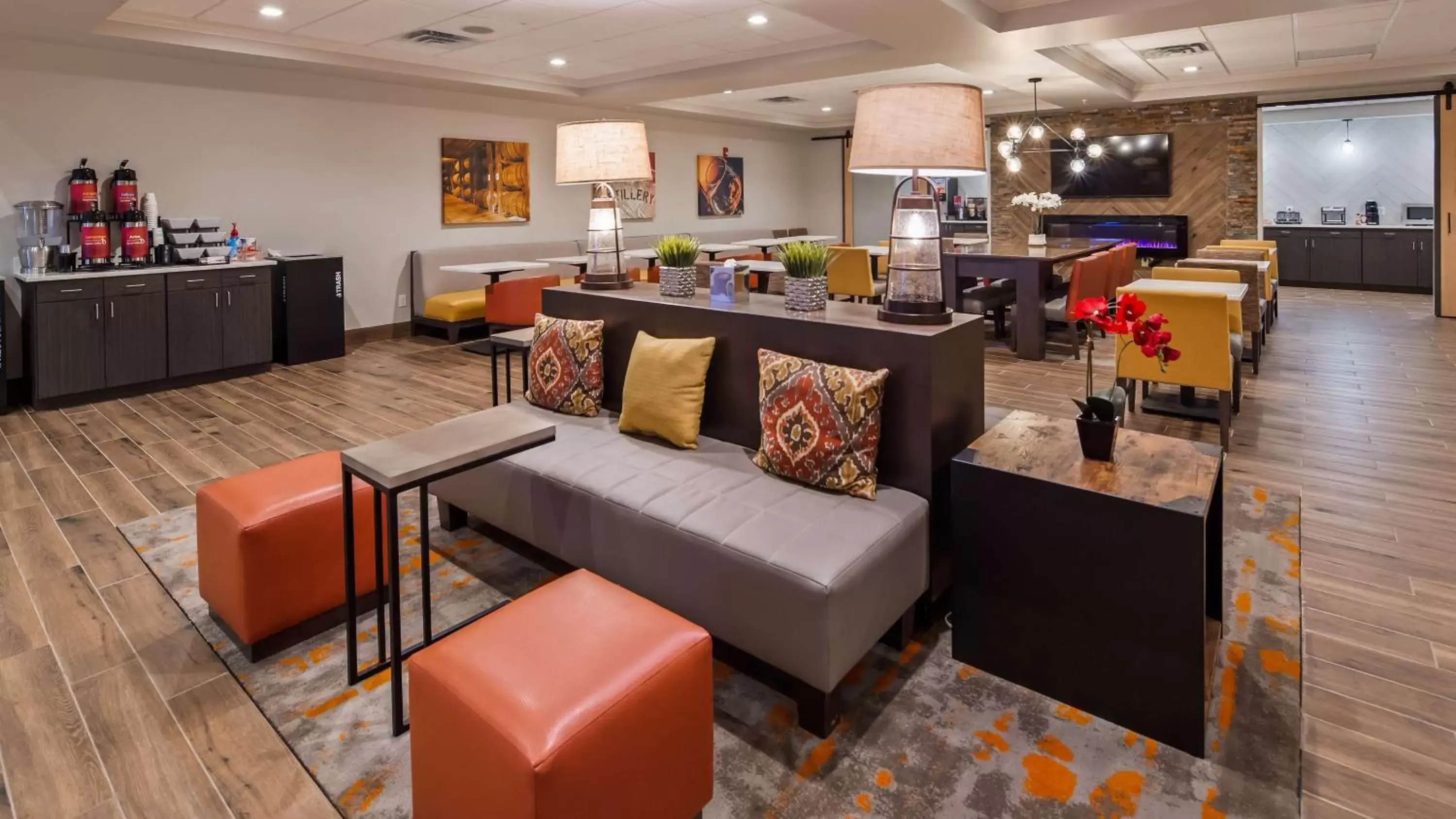 Lobby or reception, Restaurant/Places to Eat in Best Western Plus Elizabethtown Inn & Suites