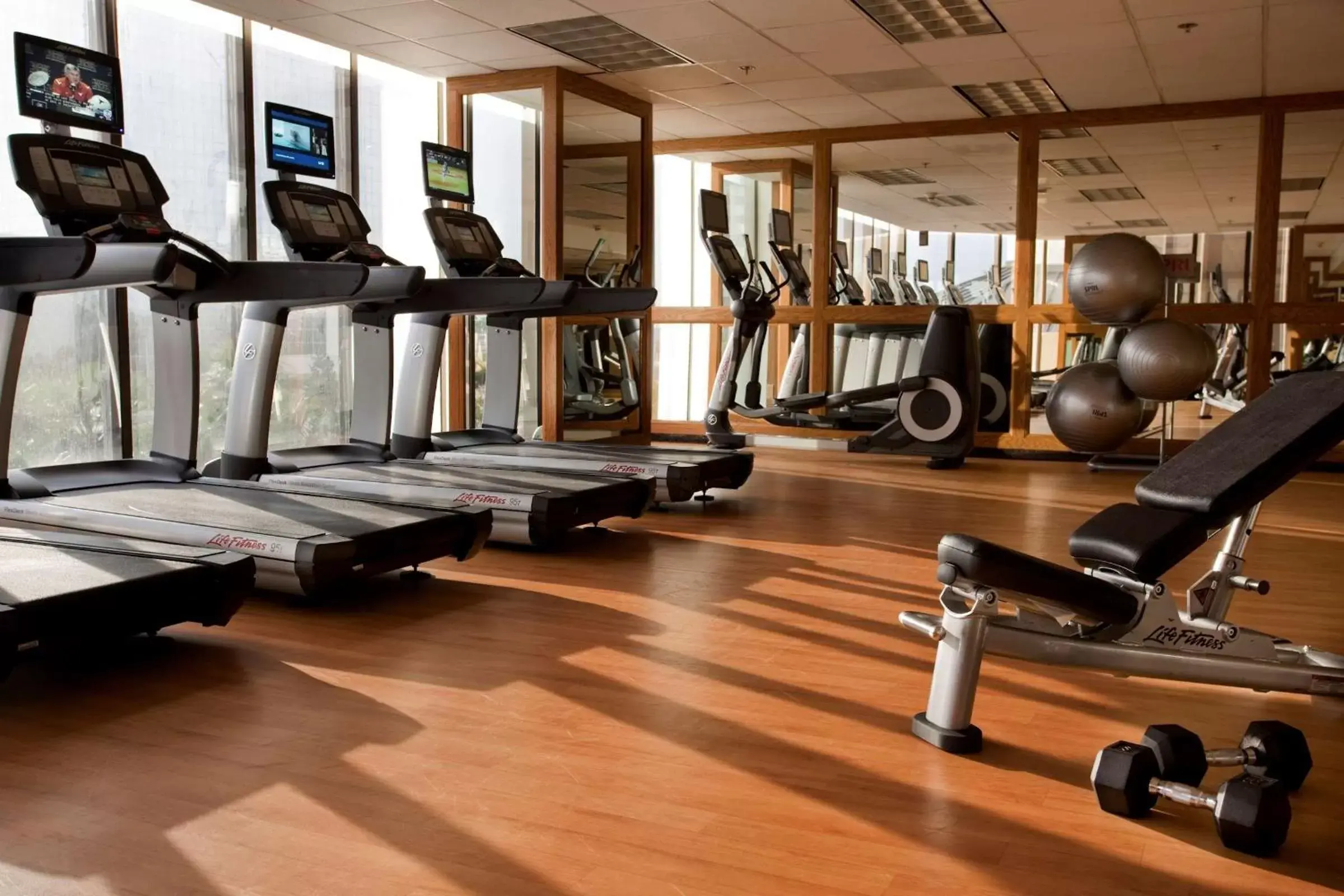 Fitness centre/facilities, Fitness Center/Facilities in DoubleTree by Hilton Hotel Houston Greenway Plaza