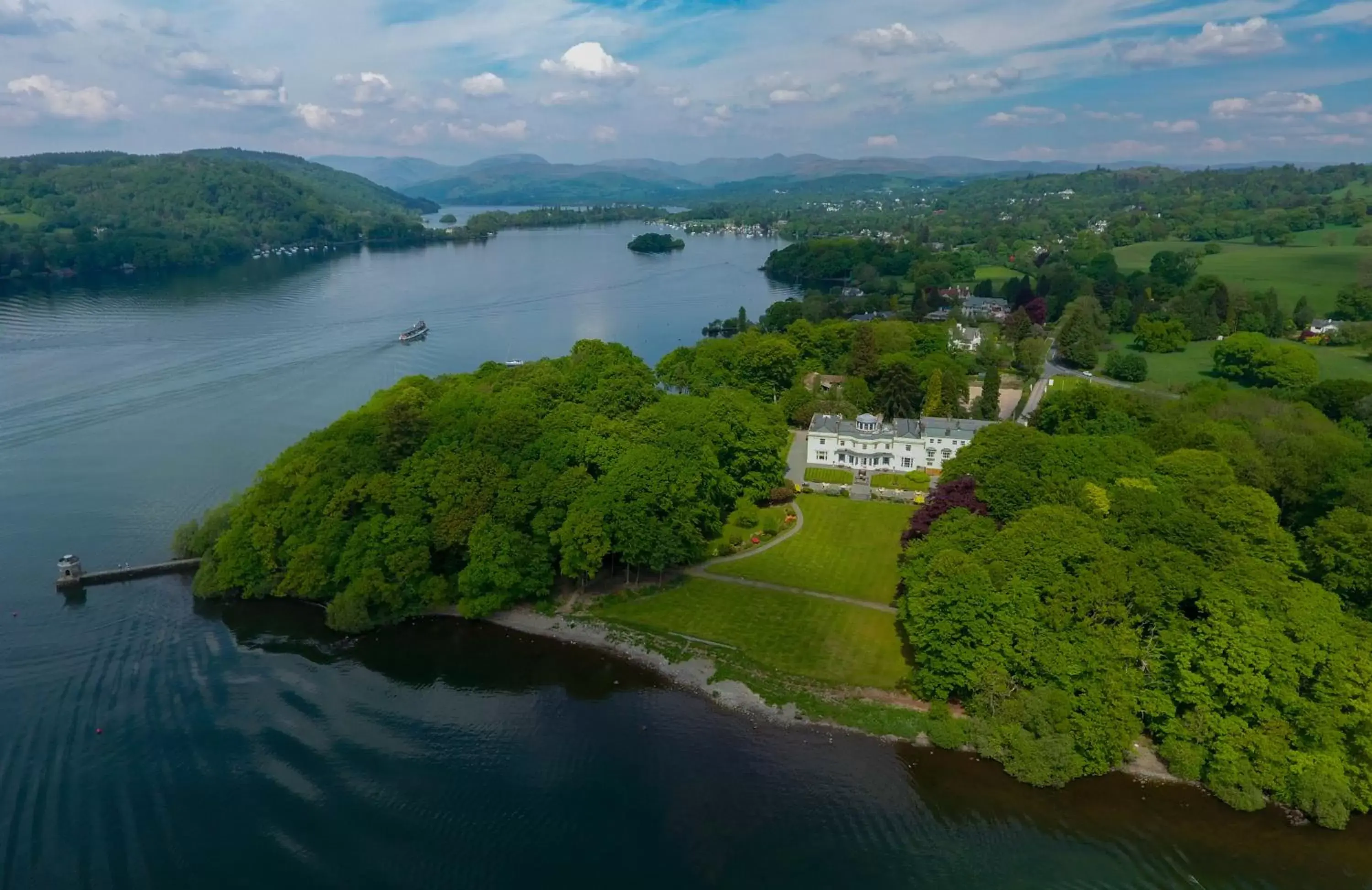 Storrs Hall Hotel on the shore of Lake Windermere Storrs Hall Hotel on the shore of Lake Windermere