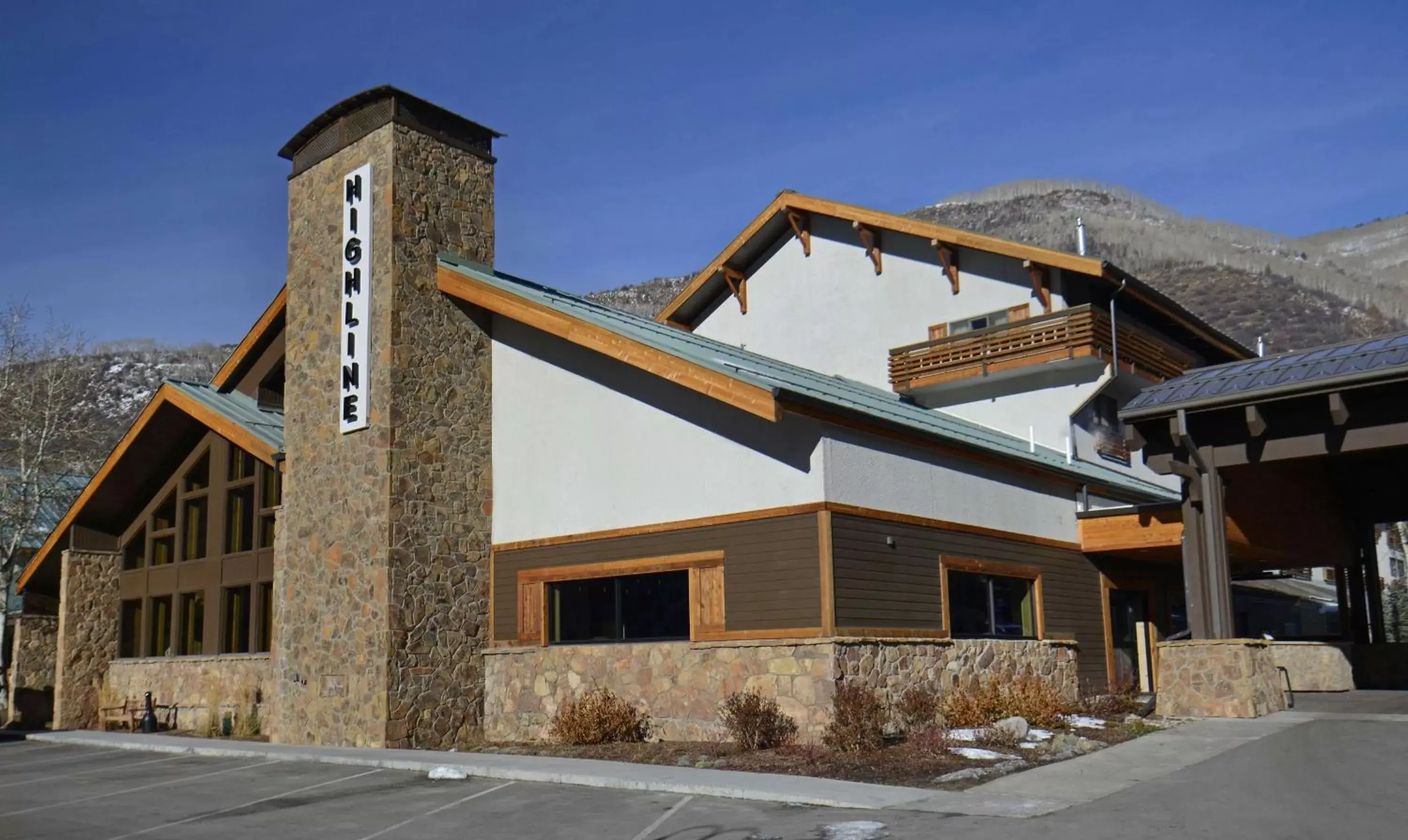 Property Building in Highline Vail - a DoubleTree by Hilton