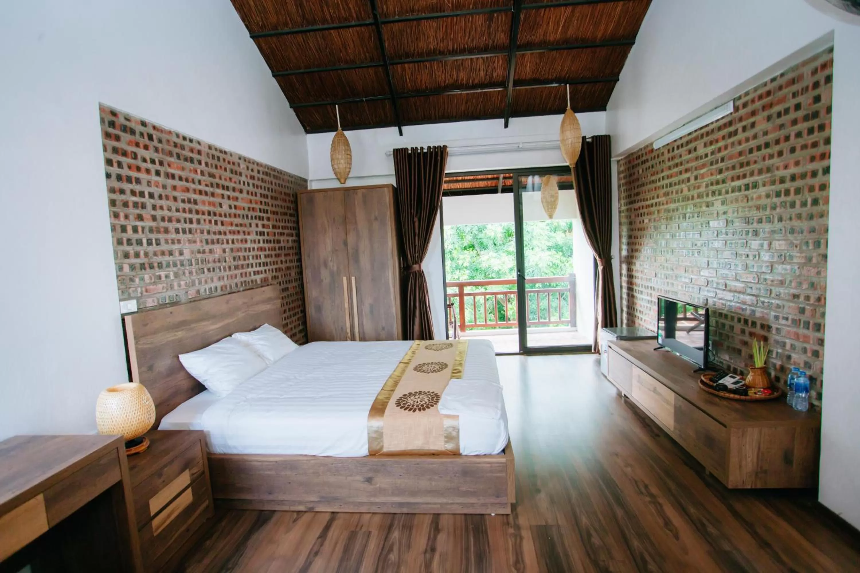 Photo of the whole room, Bed in Nan House - Tam Coc