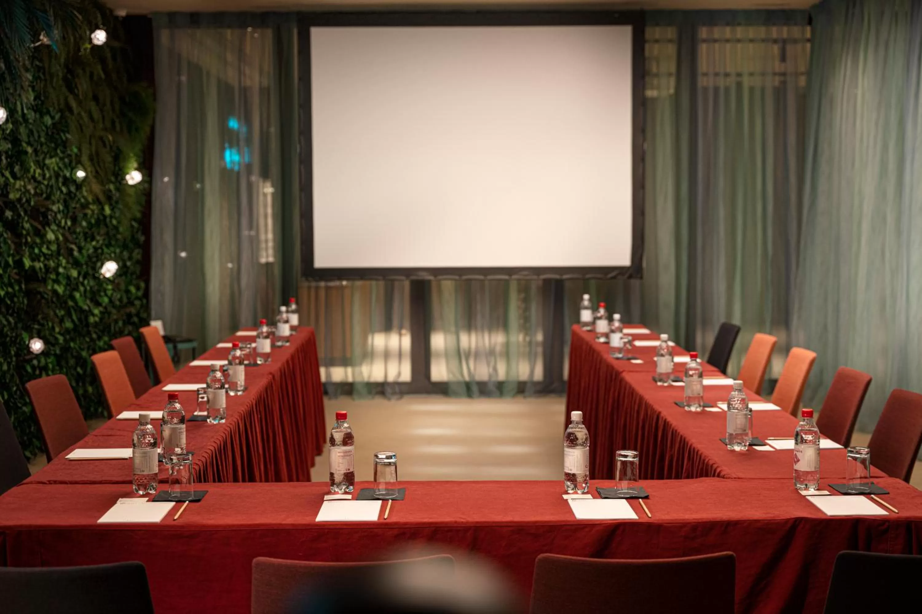 Meeting/conference room in LUGANODANTE Boutique & Lifestyle Hotel
