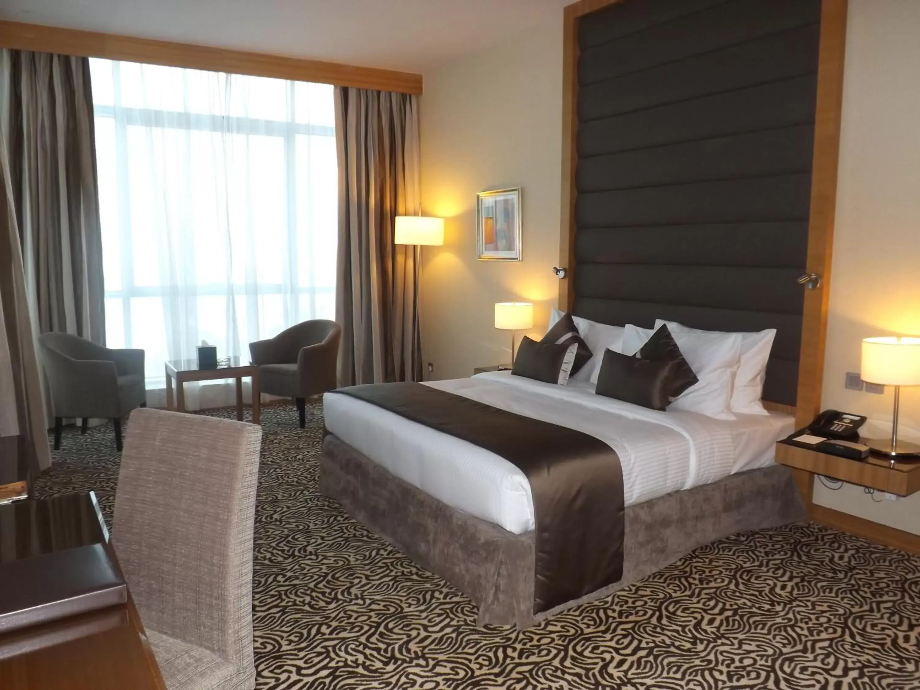 Bedroom, Bed in Copthorne Hotel Sharjah
