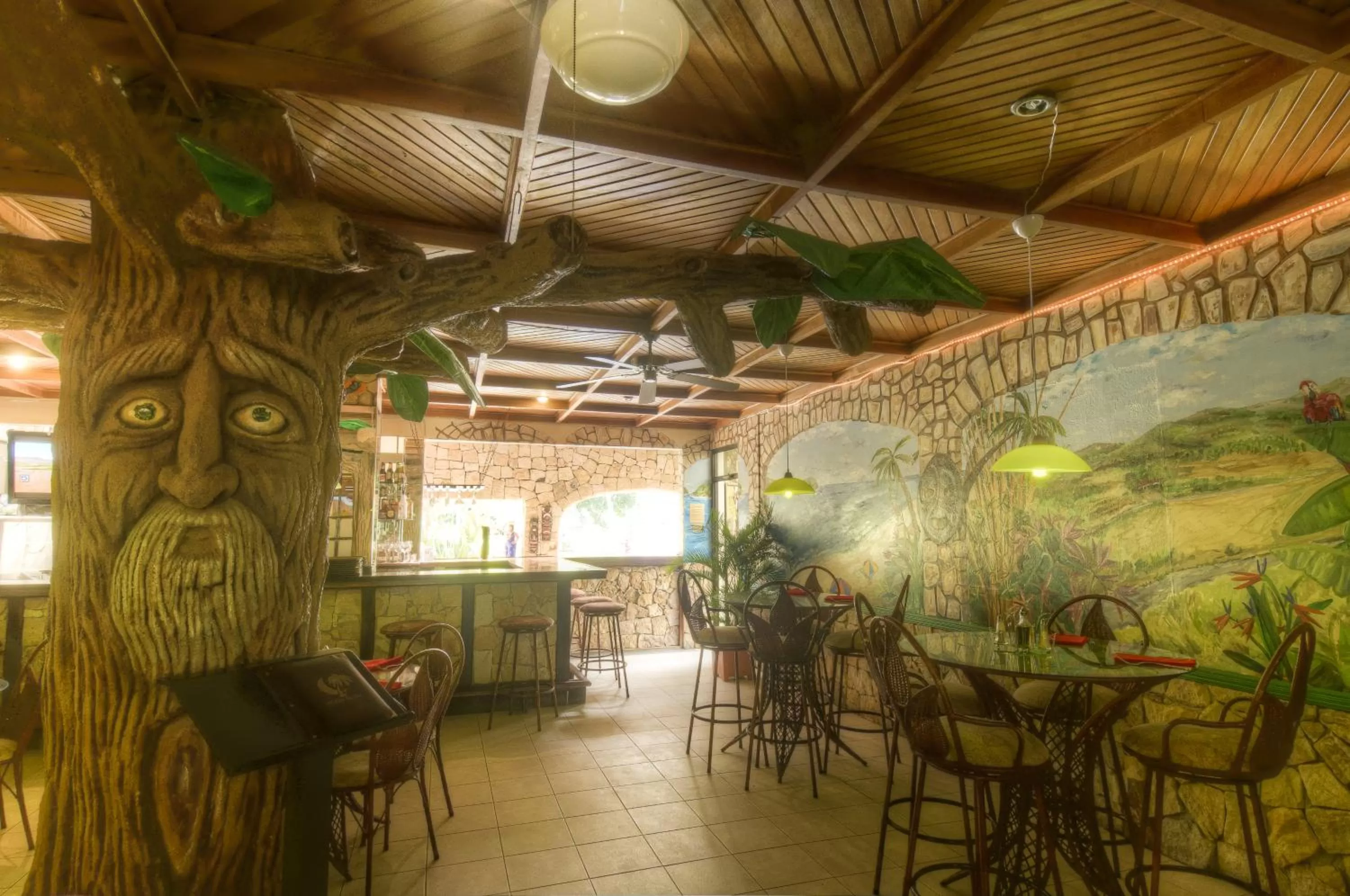 Restaurant/places to eat in Adventure Inn