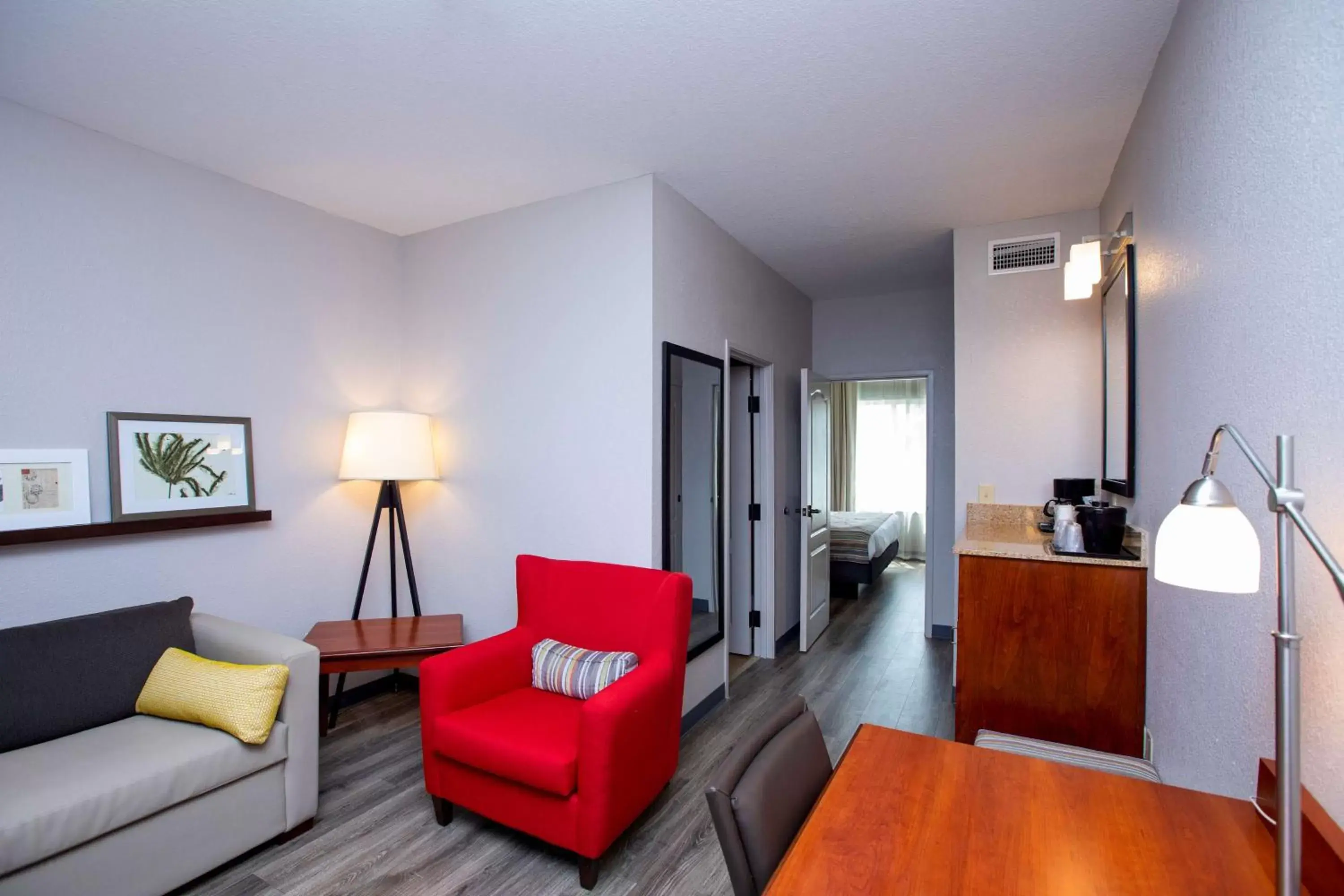 Photo of the whole room, Seating Area in Country Inn & Suites by Radisson, Wilson, NC