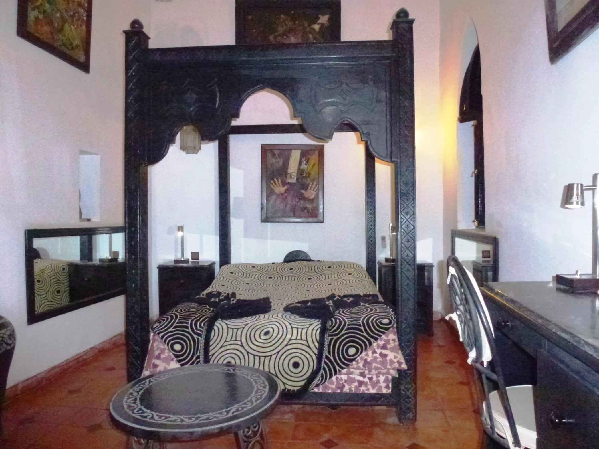 Bedroom, Bed in Ryad Laârouss