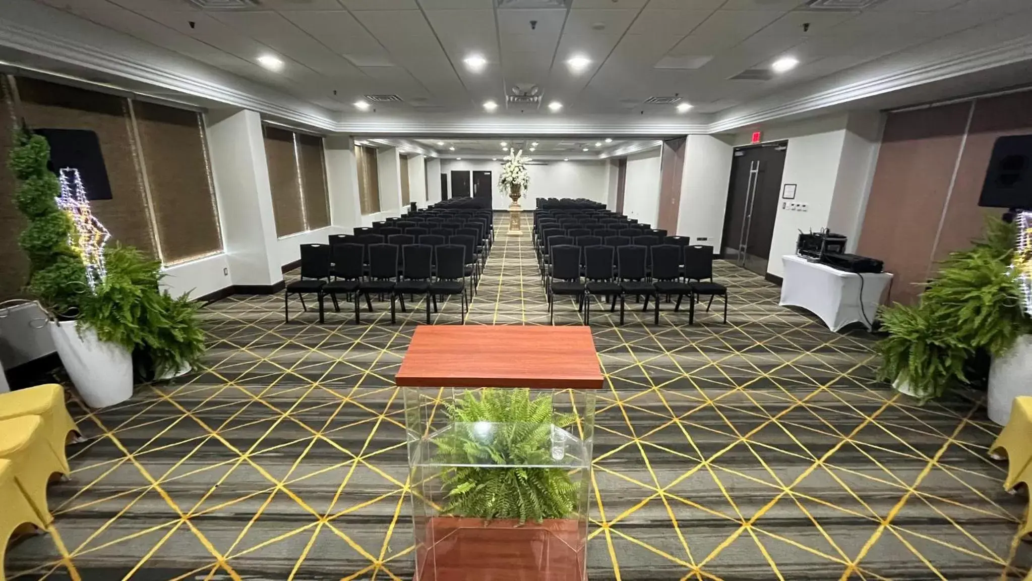 Meeting/conference room in Holiday Inn Mayaguez & Tropical Casino, an IHG Hotel