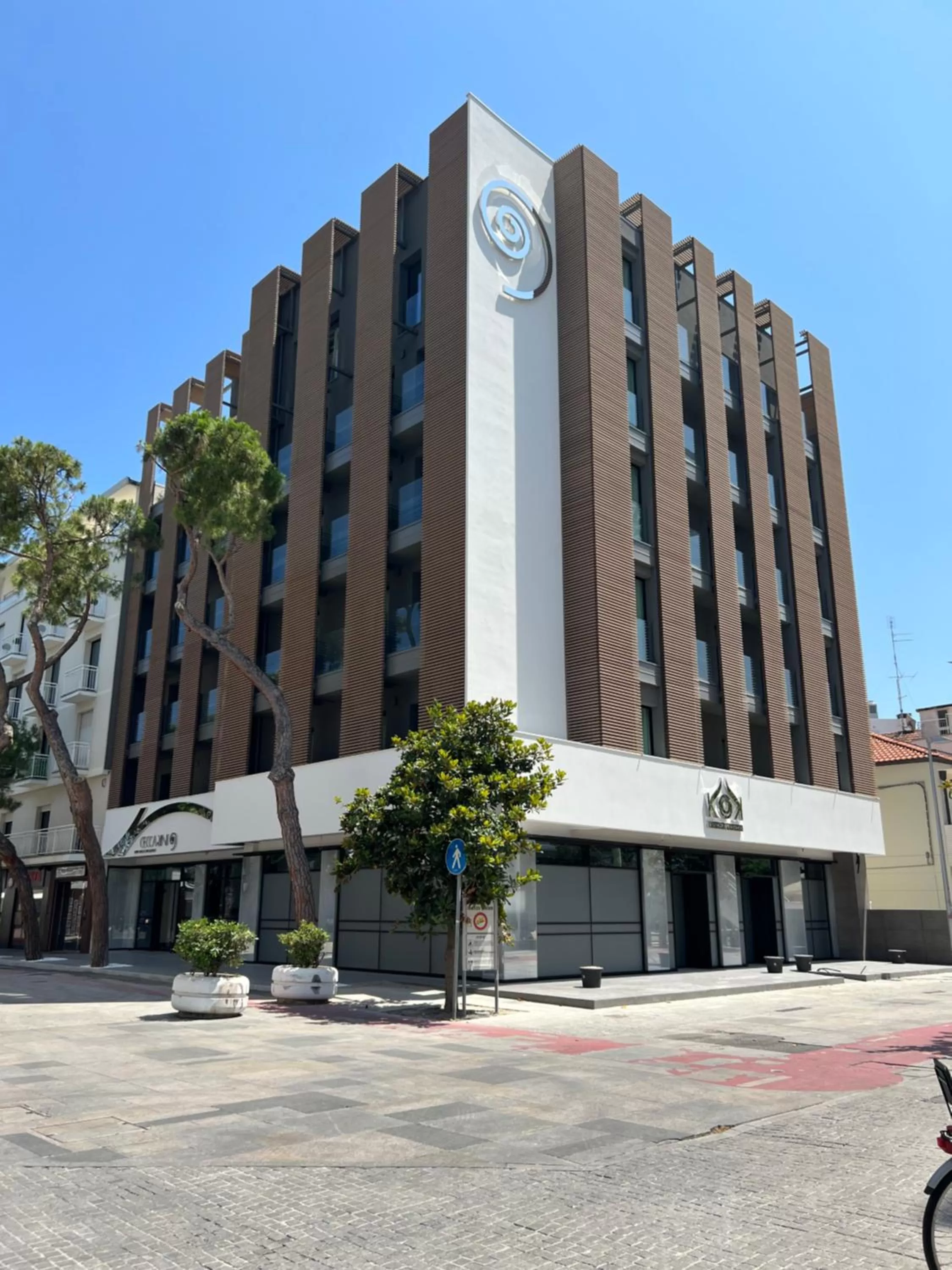 Property building in Ceccarini 9 home suite home