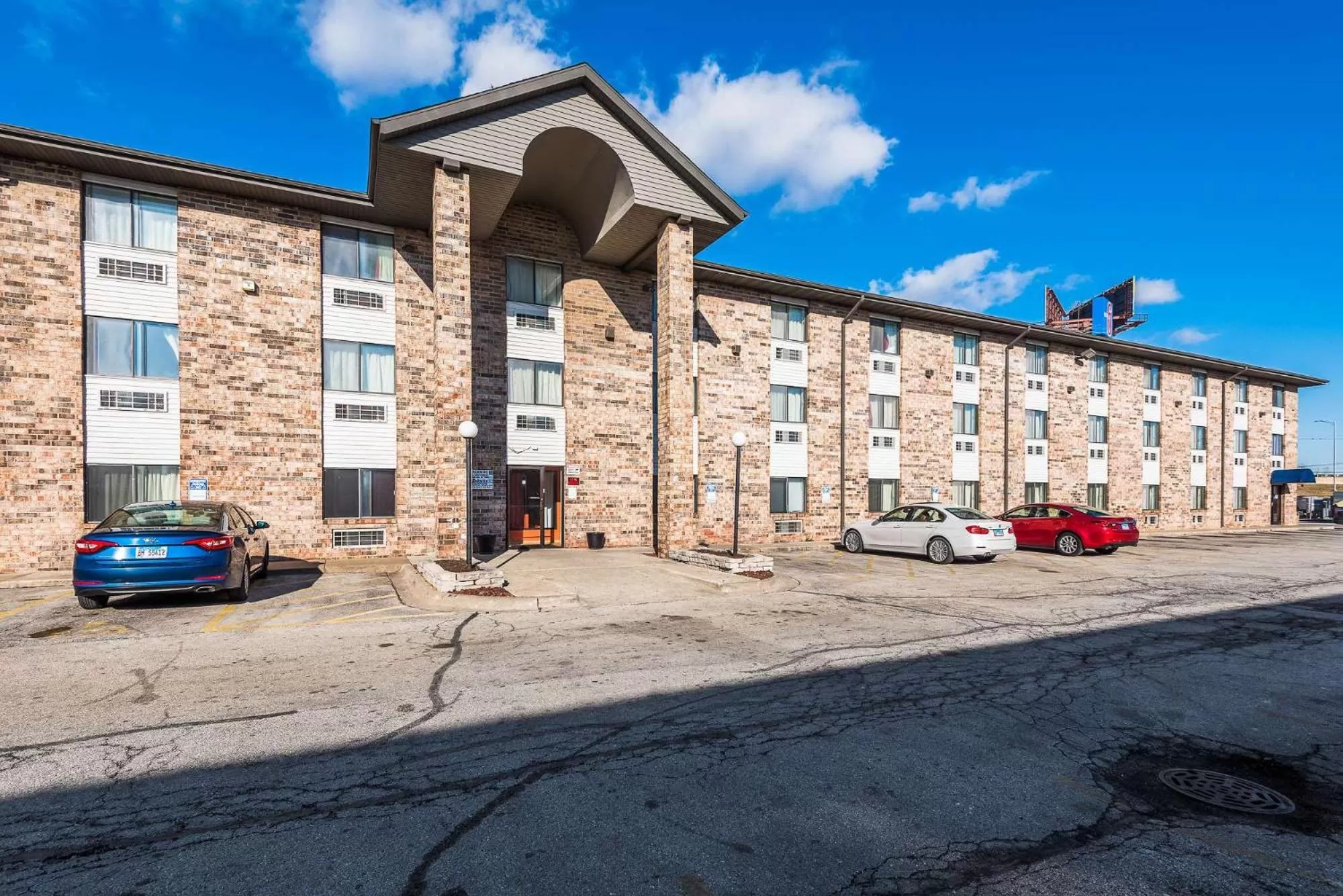 Property building in Motel 6-Bridgeview, IL