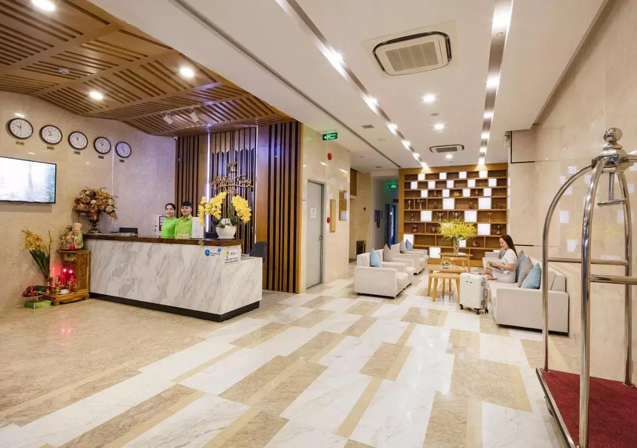 Staff, Lobby/Reception in Ale Nha Trang Hotel