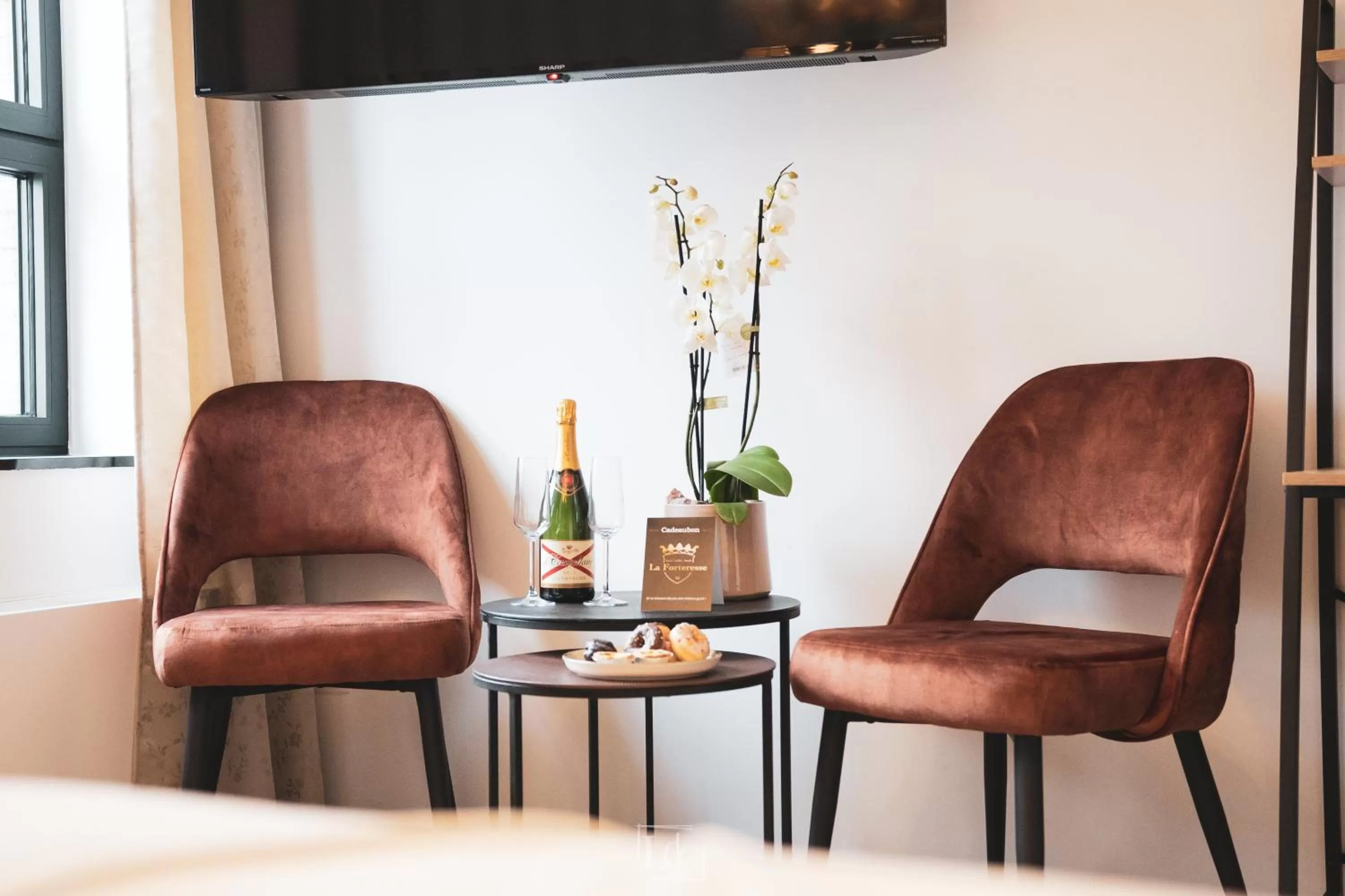 Seating area in La Forteresse