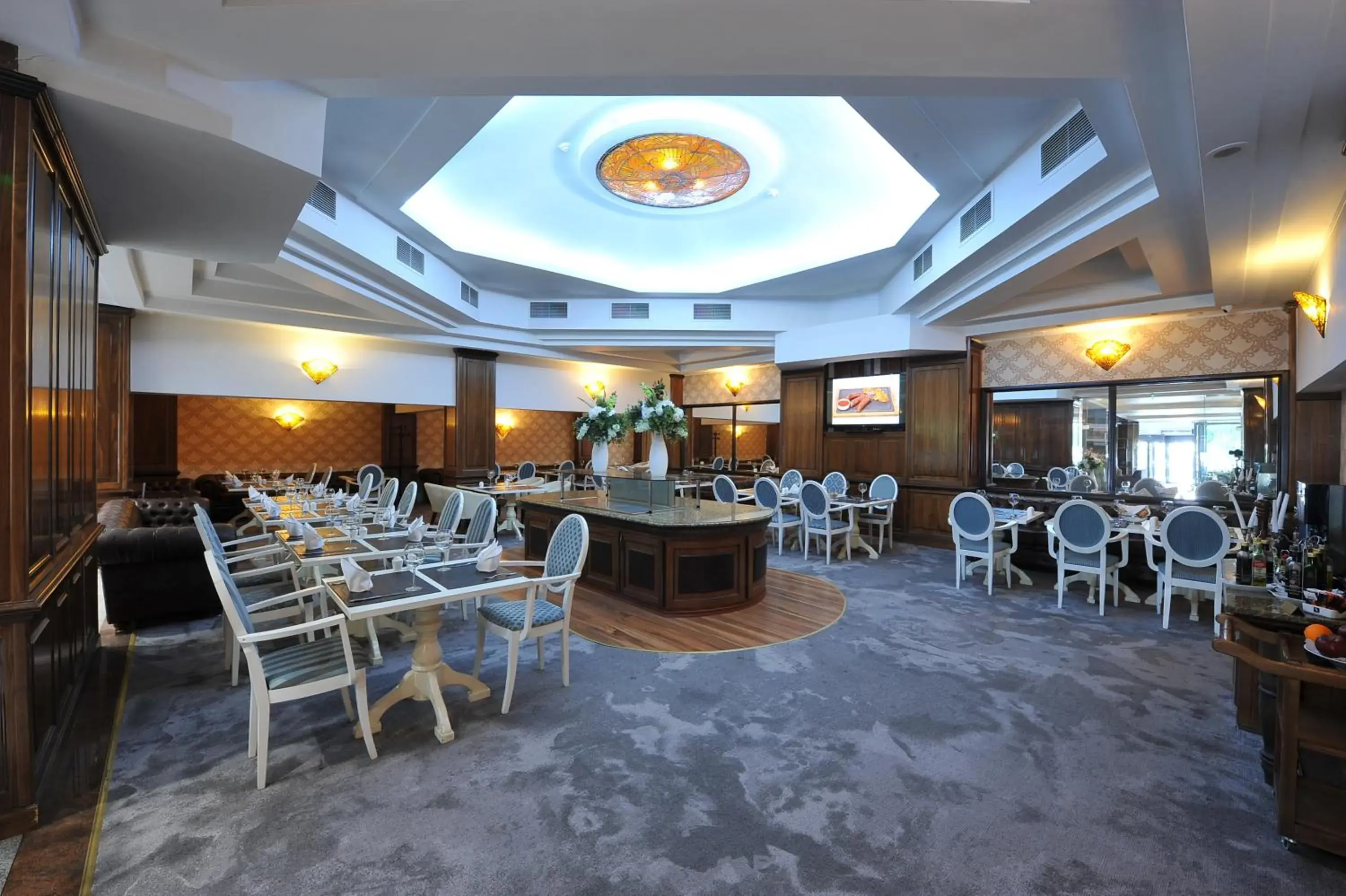 Business facilities, Banquet Facilities in Crystal Palace Hotel