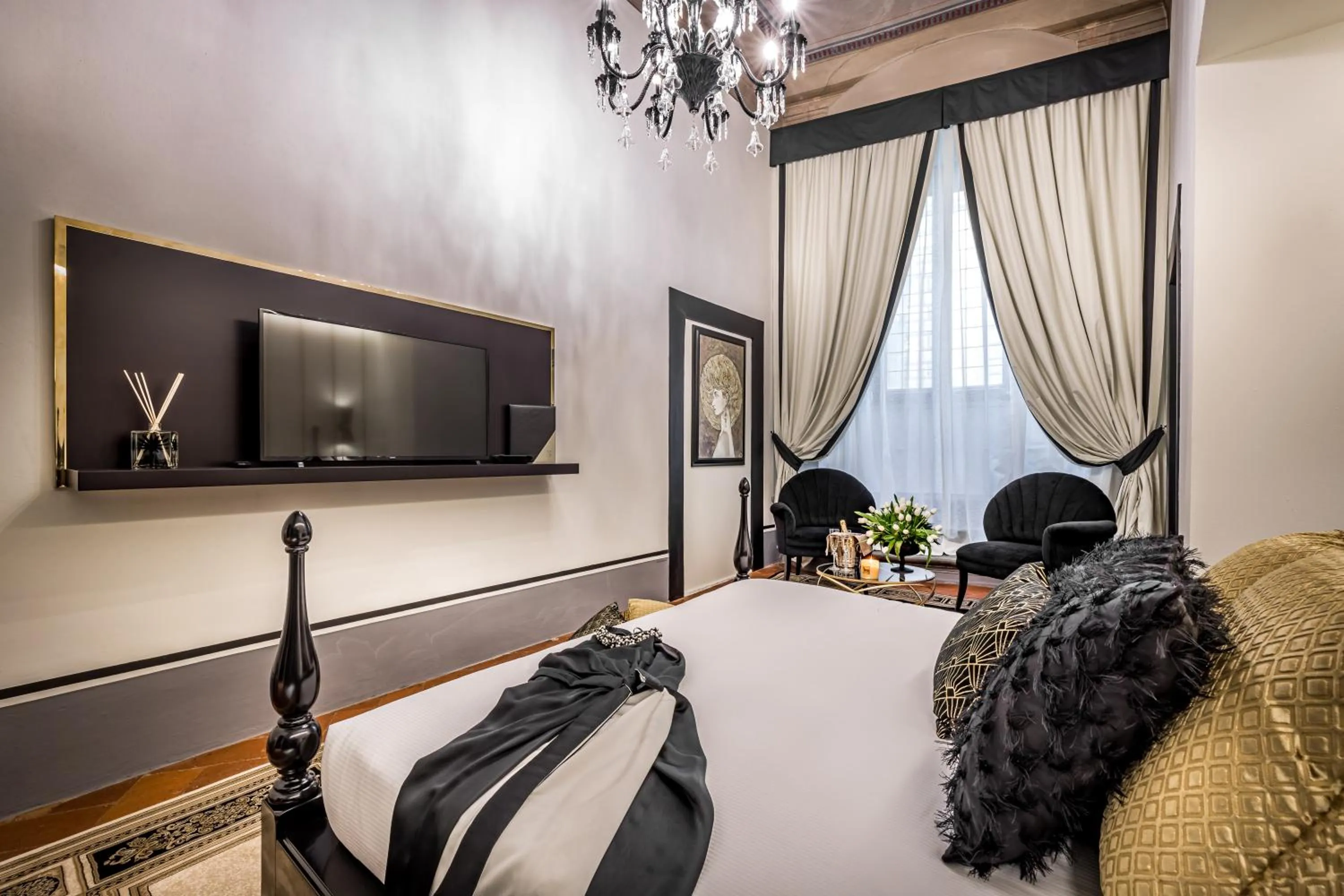 Photo of the whole room, Bed in Palazzo Bianca Cappello Residenza d'Epoca