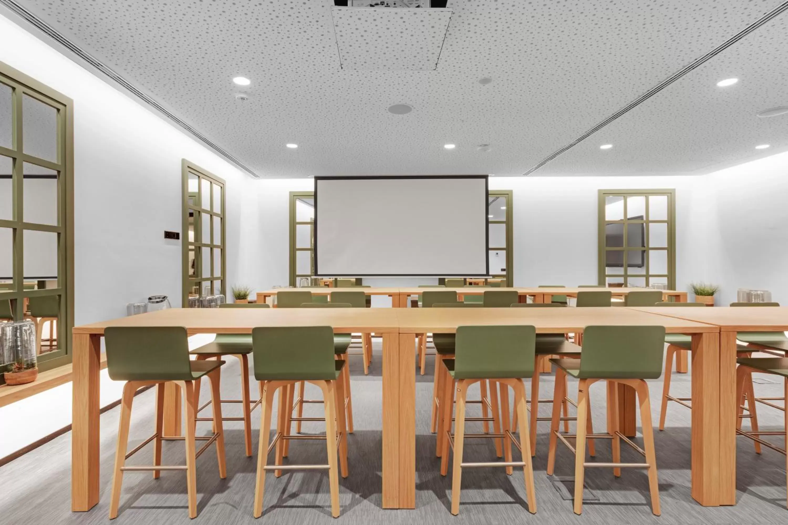 Business facilities in Protur Naisa Palma Hotel