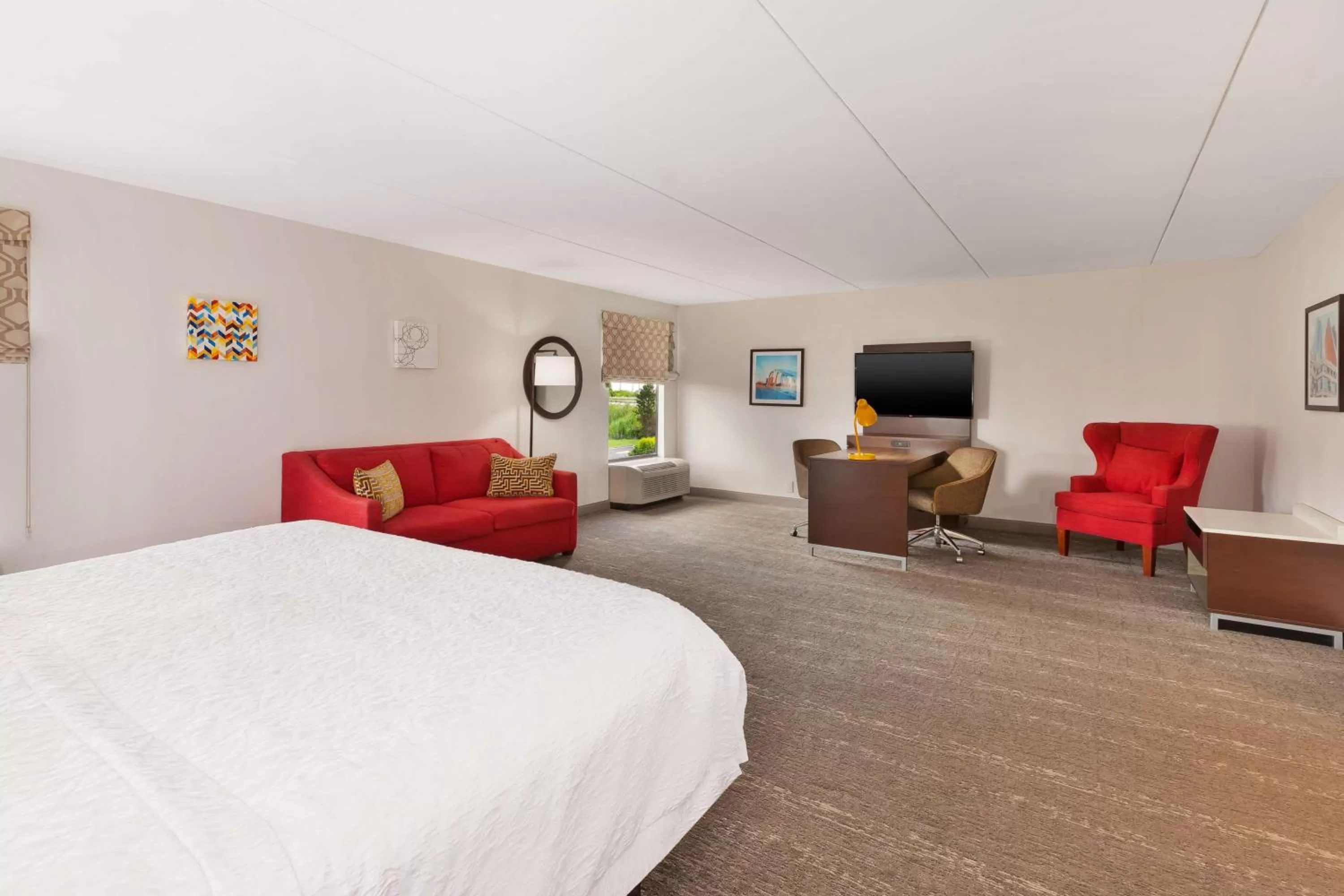 Bedroom, Bed in Hampton Inn Columbus/Delaware I-71 North