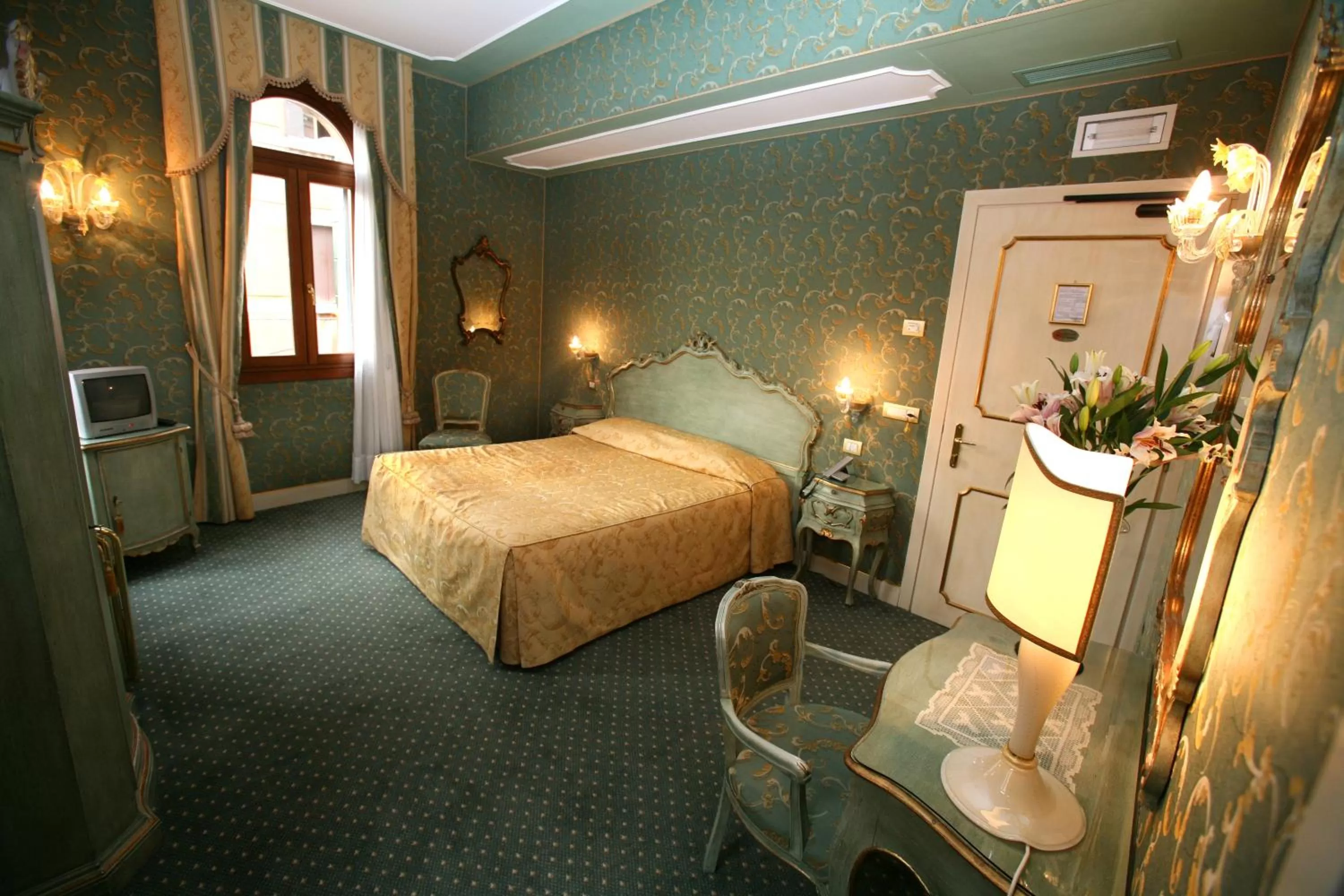 Photo of the whole room, Bed in Locanda Ca' del Brocchi