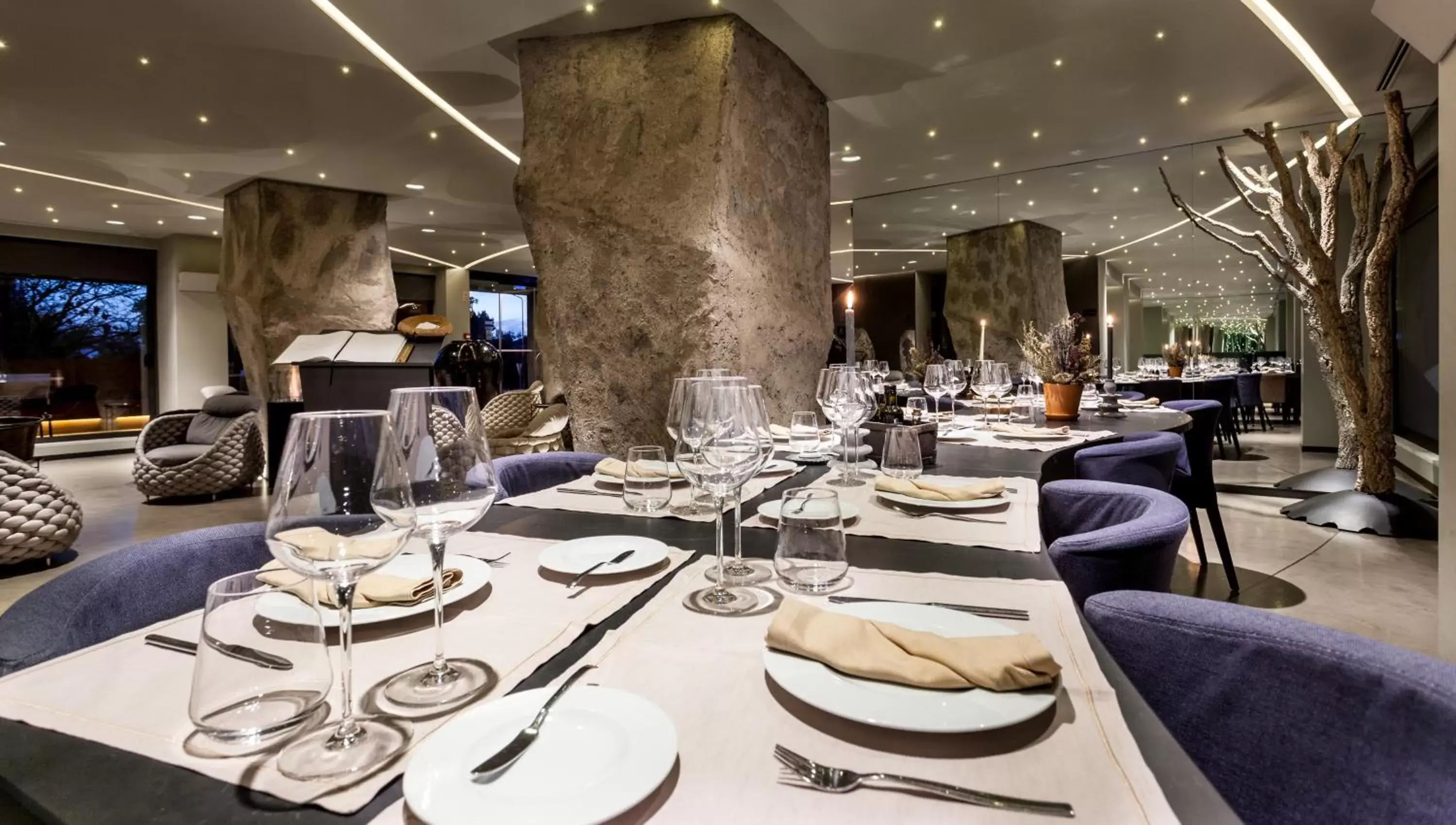 Restaurant/Places to Eat in Vitoria Stone Hotel