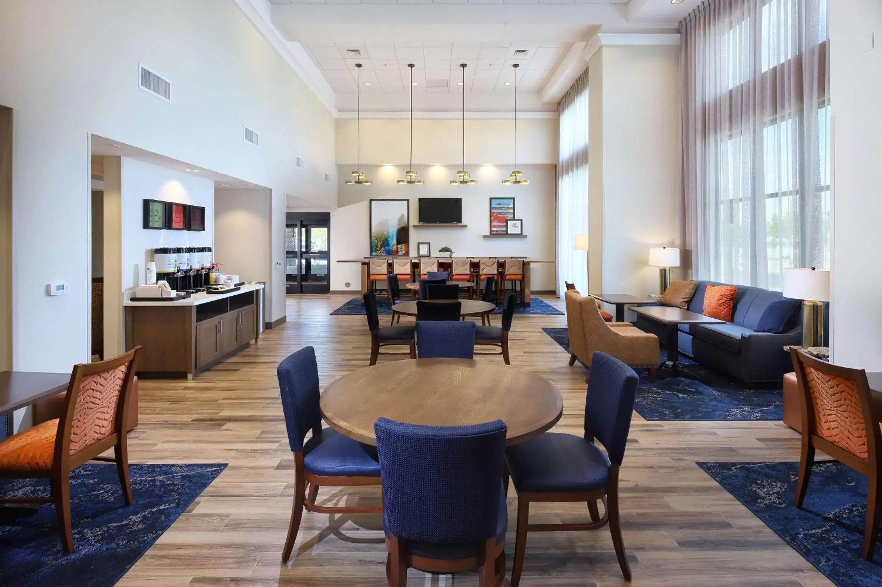 Lobby or reception, Restaurant/Places to Eat in Hampton Inn Suites Tucson Tech Park