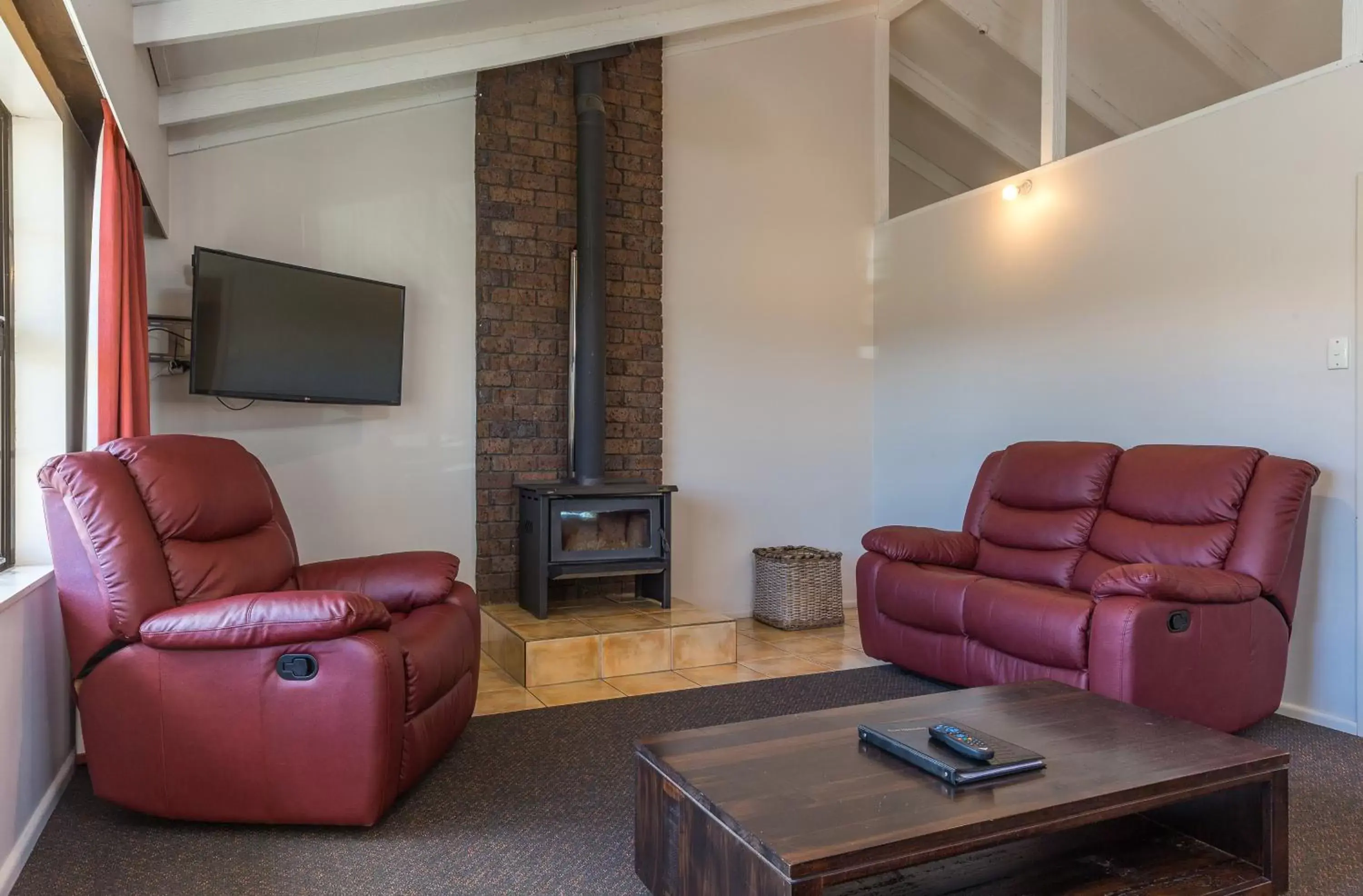 Seating Area in Cherylea Motel