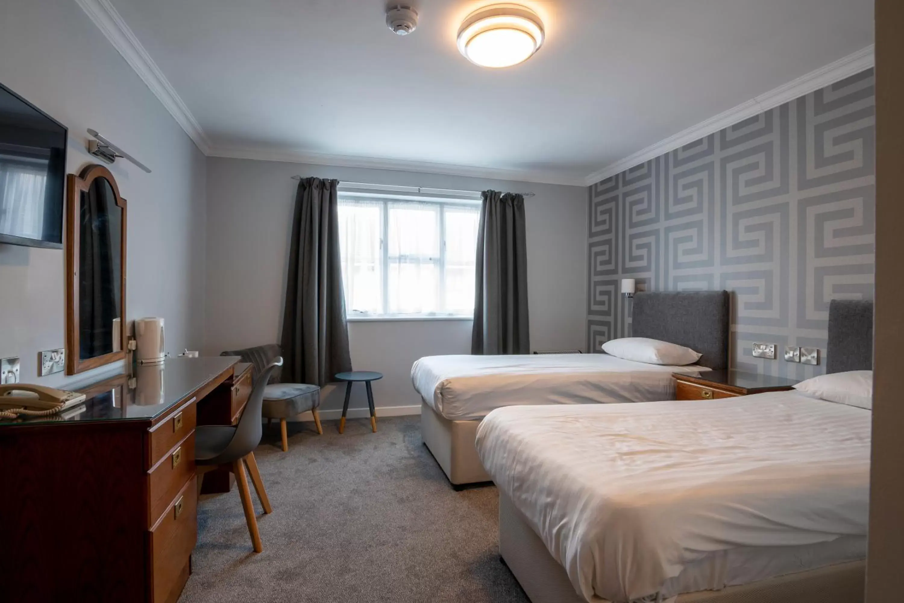 Bedroom, Bed in Beaufort Park Hotel